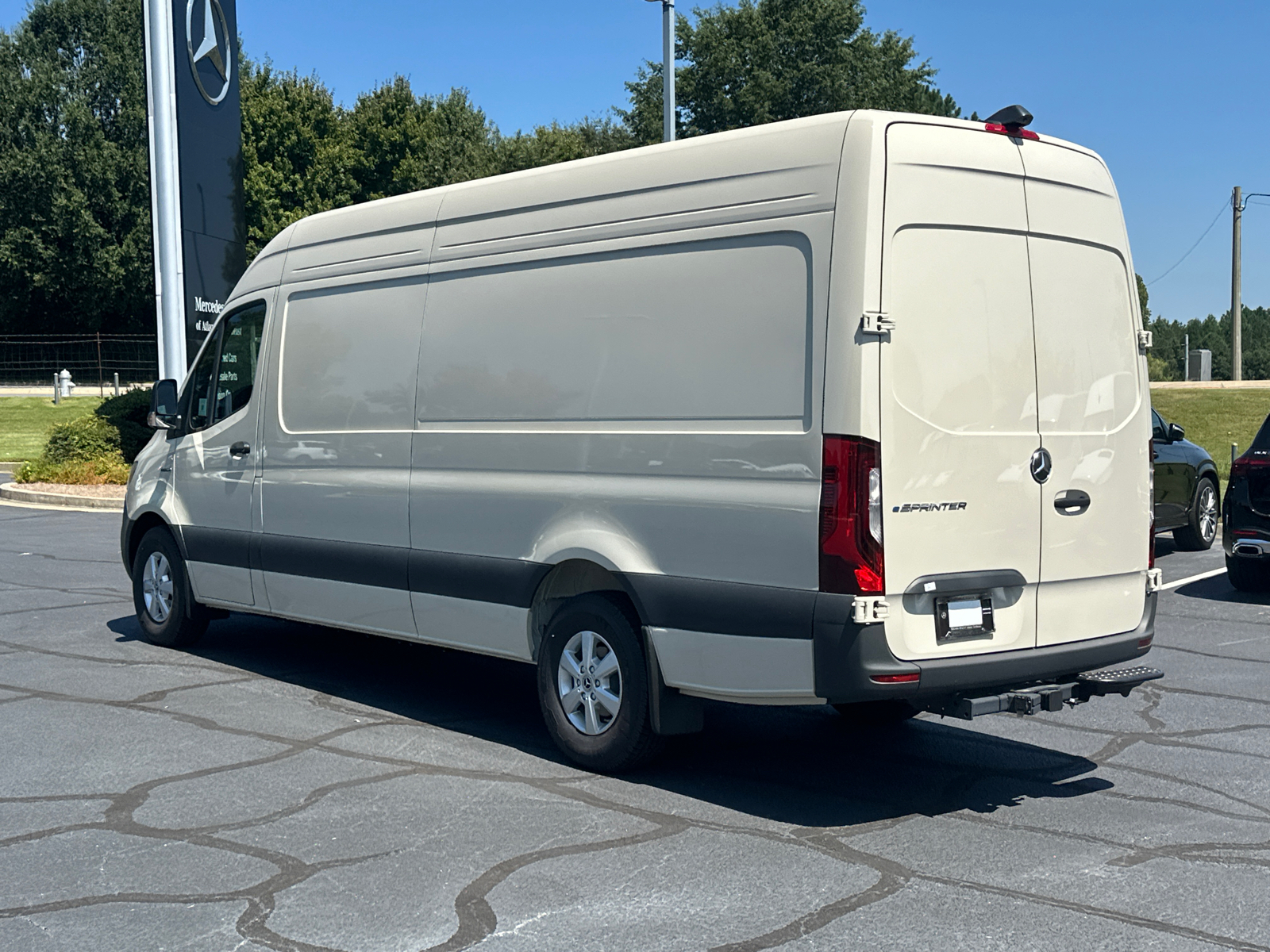 2024 Mercedes-Benz Sprinter 2500 Cargo 170 WB 5