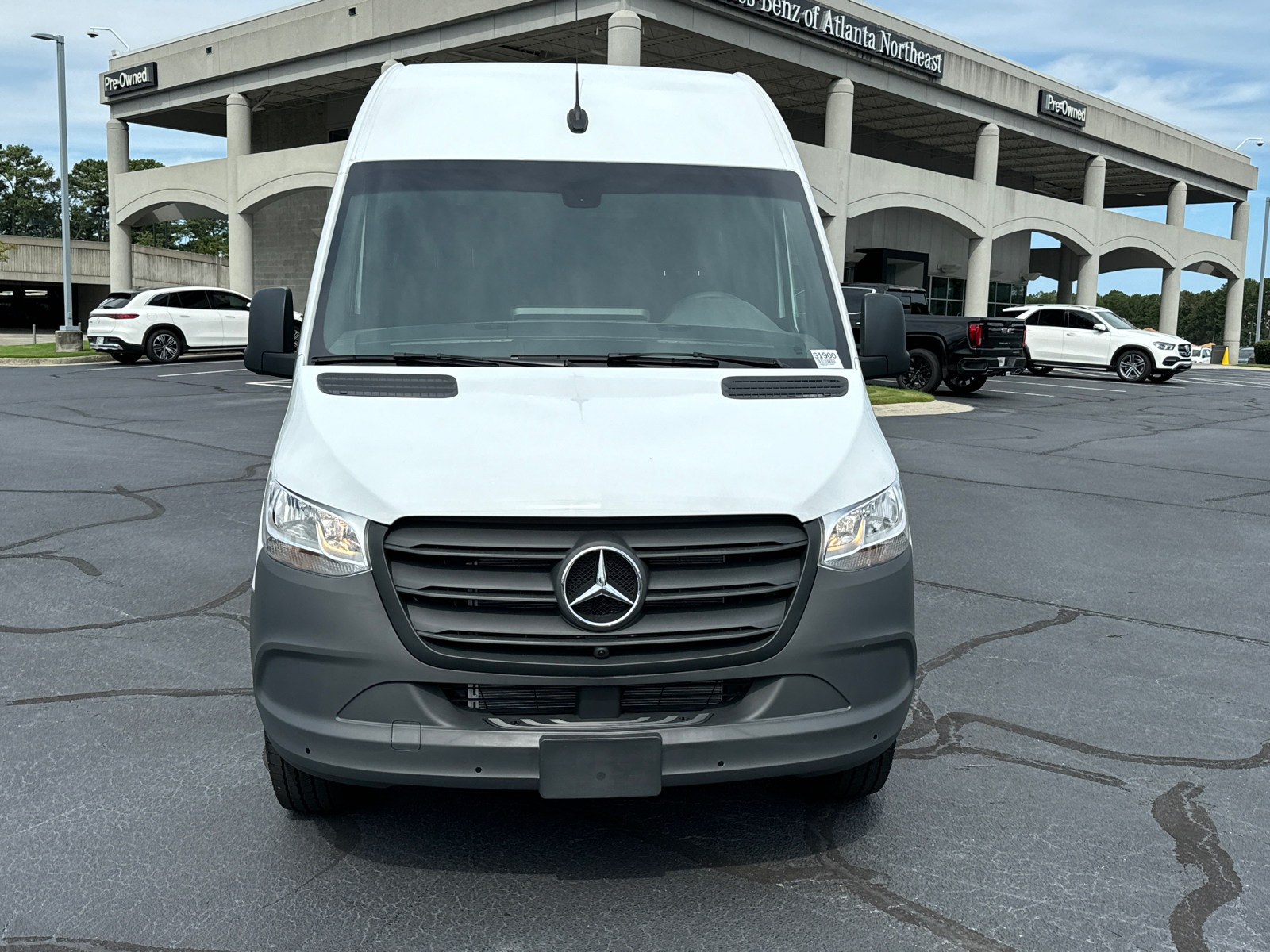 2024 Mercedes-Benz Sprinter 2500 Cargo 144 WB 2