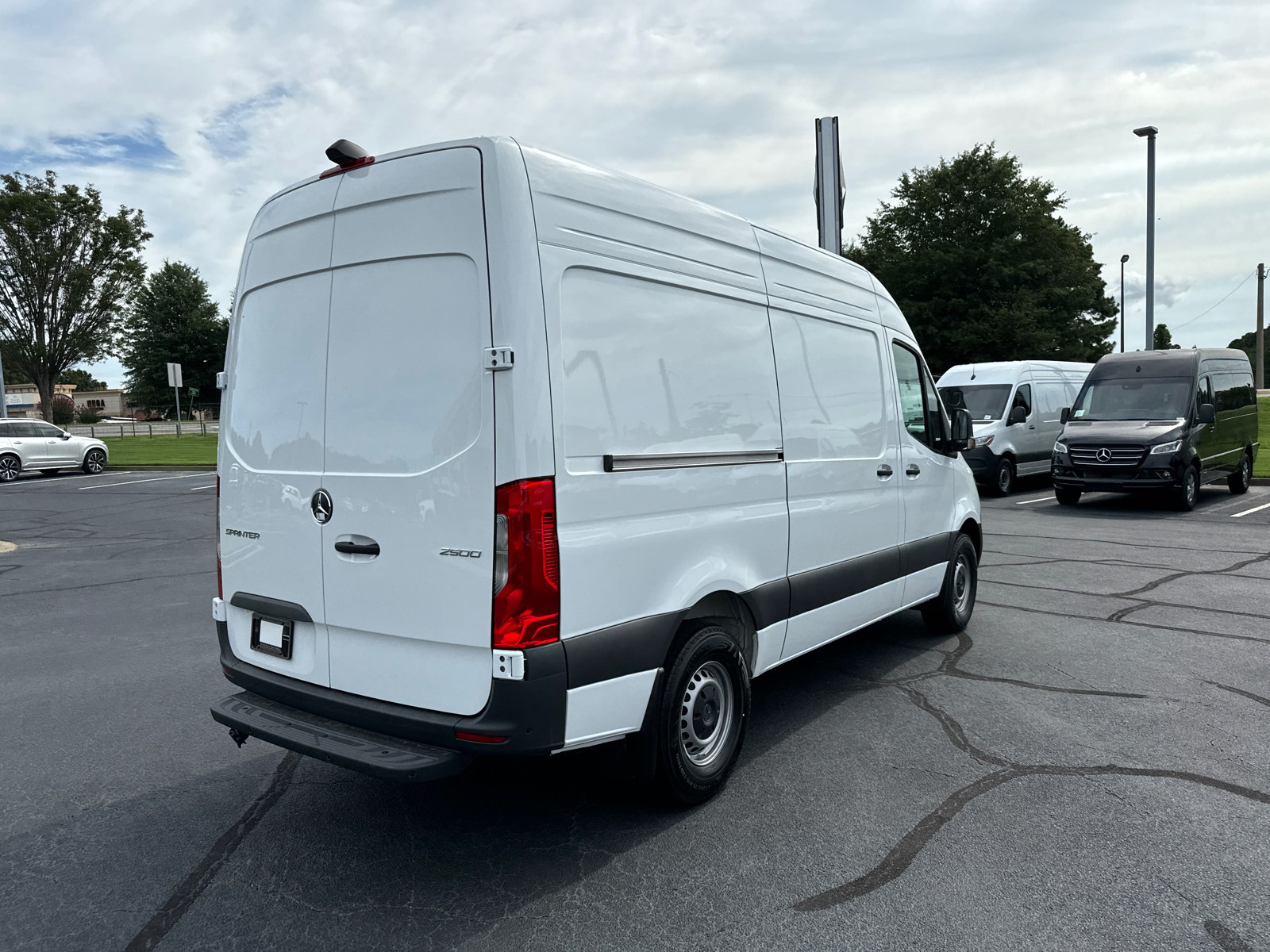 2024 Mercedes-Benz Sprinter 2500 Cargo 144 WB 7