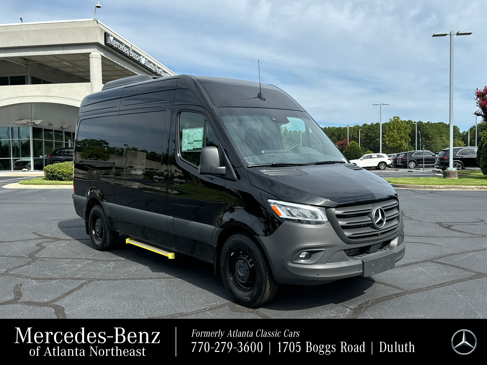 2024 Mercedes-Benz Sprinter 2500 Passenger 144 WB 1