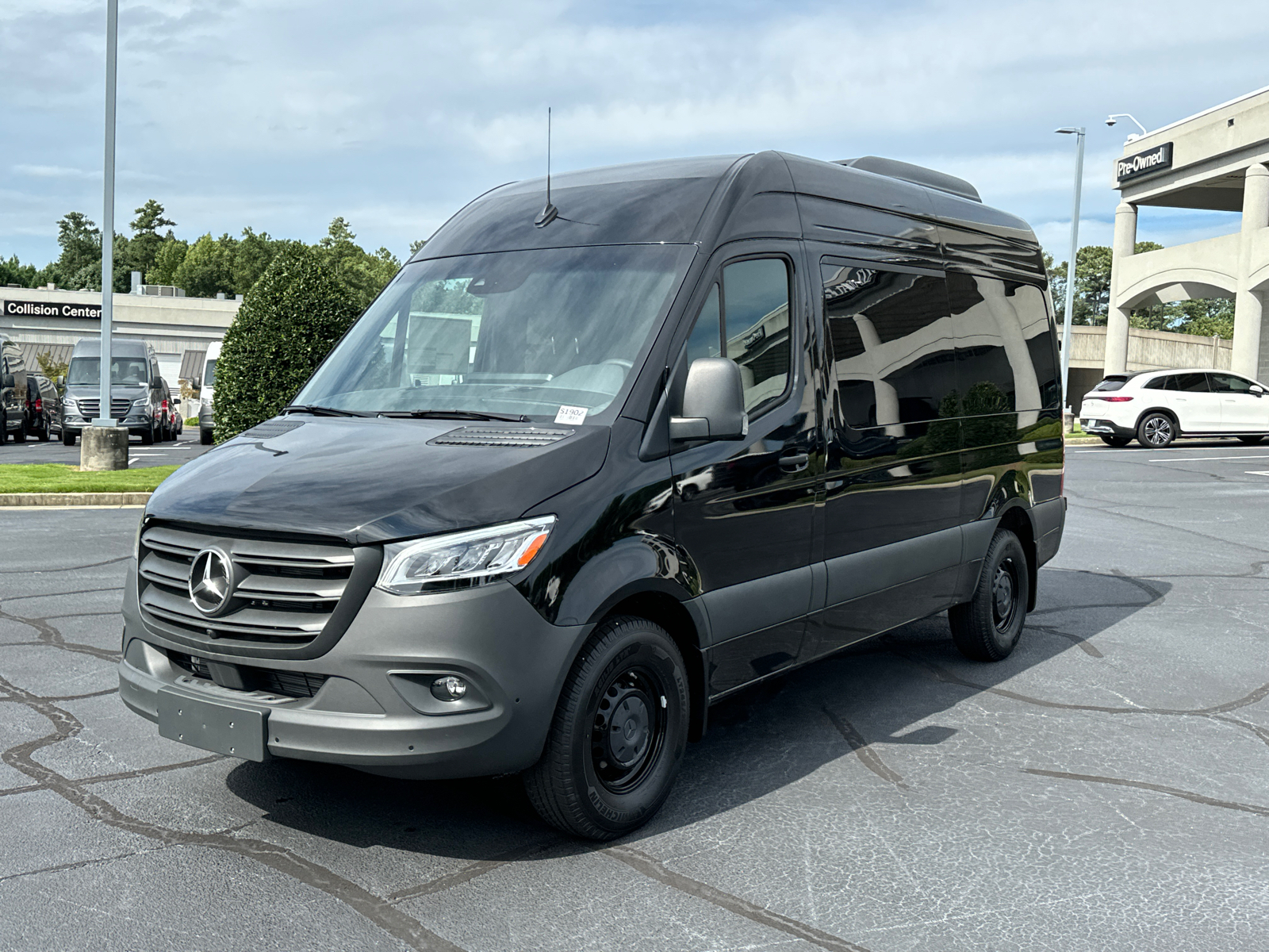 2024 Mercedes-Benz Sprinter 2500 Passenger 144 WB 3