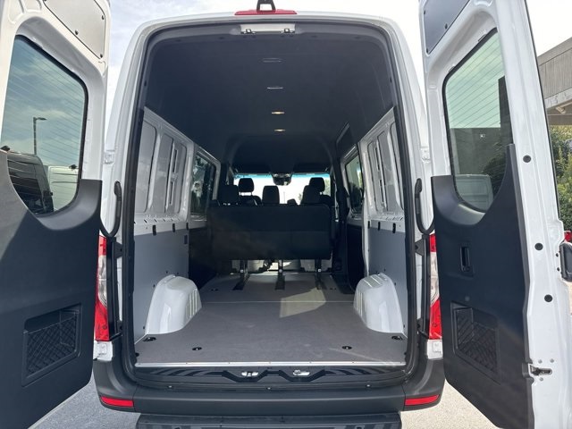 2024 Mercedes-Benz Sprinter 2500 Crew 144 WB 7