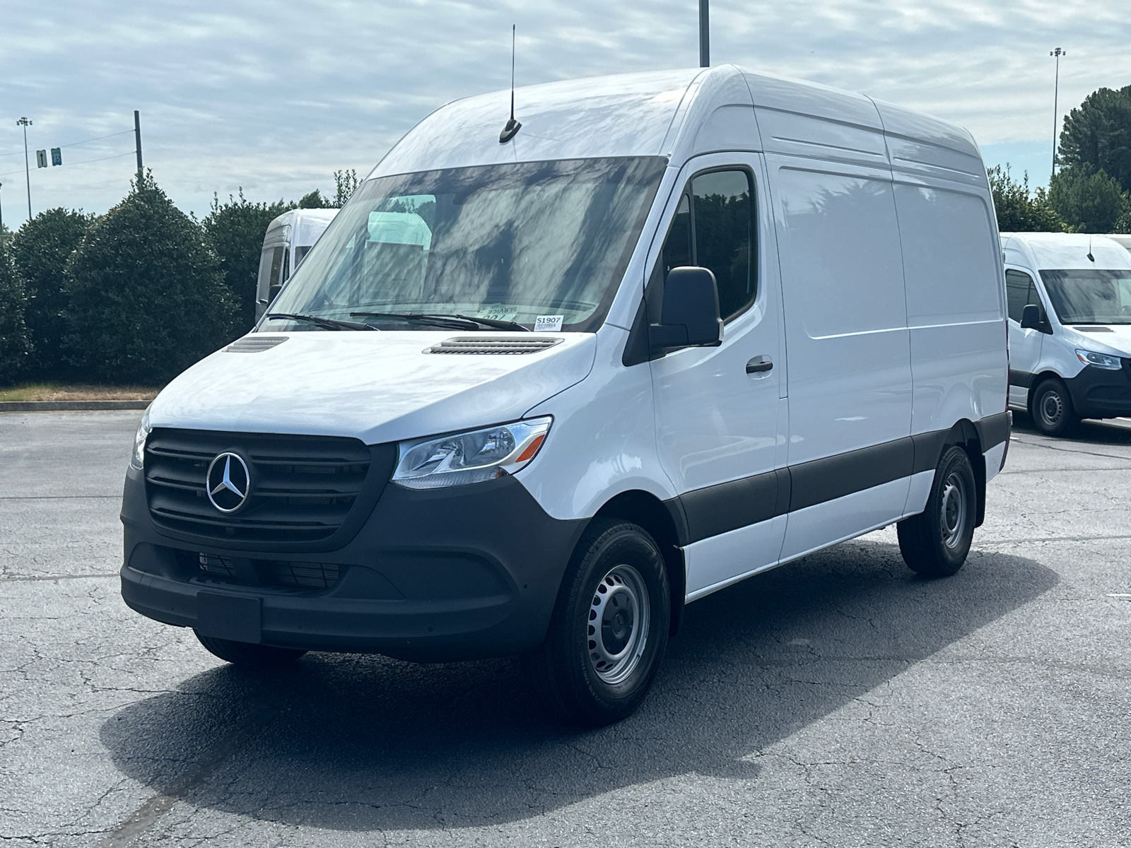 2024 Mercedes-Benz Sprinter 2500 Cargo 144 WB 3