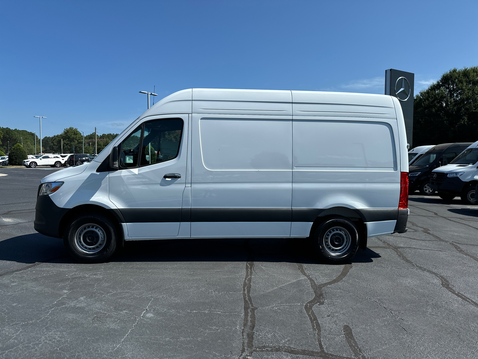 2024 Mercedes-Benz Sprinter 2500 Cargo 144 WB 4