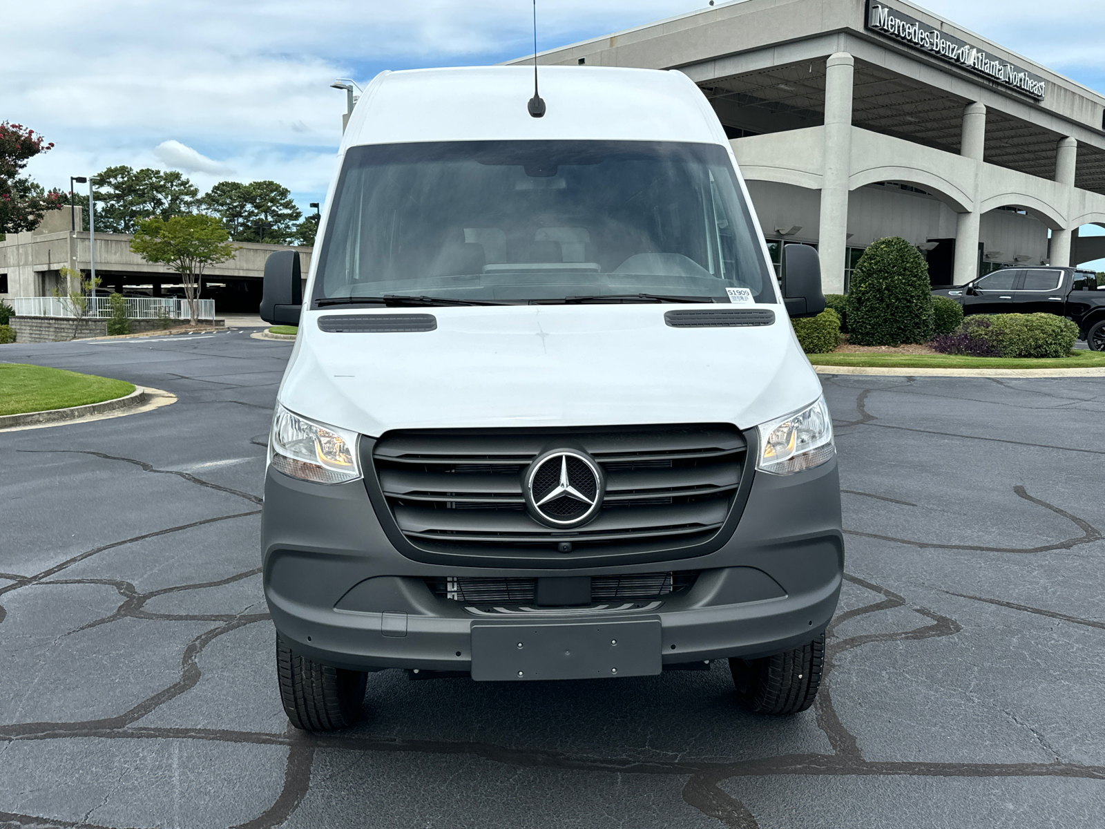 2024 Mercedes-Benz Sprinter 2500 Crew 170 WB 2