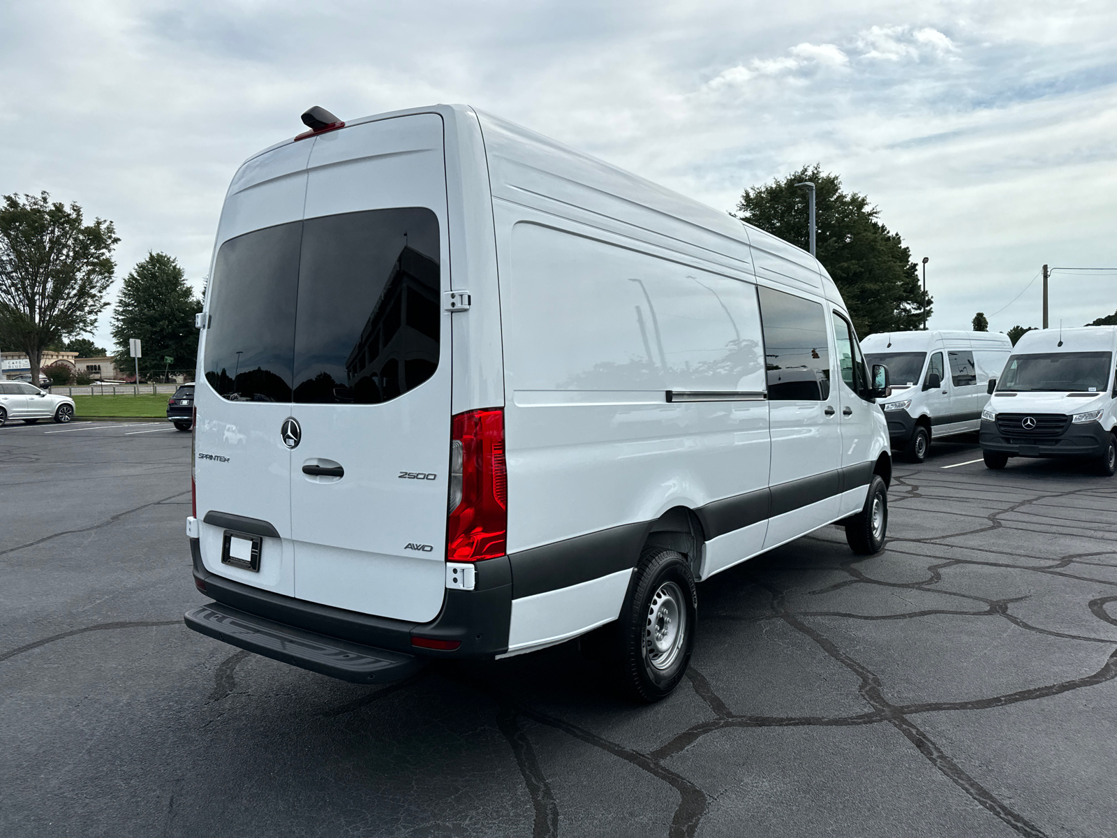 2024 Mercedes-Benz Sprinter 2500 Crew 170 WB 7