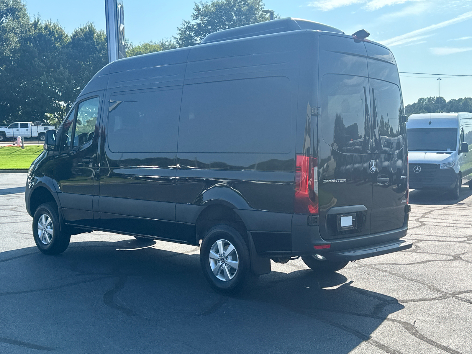 2024 Mercedes-Benz Sprinter 2500 Passenger 144 WB 5