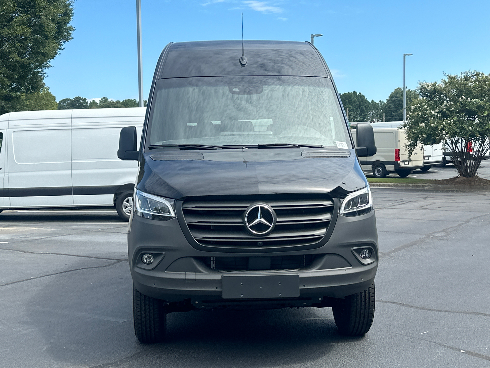 2024 Mercedes-Benz Sprinter 2500 Passenger 144 WB 2