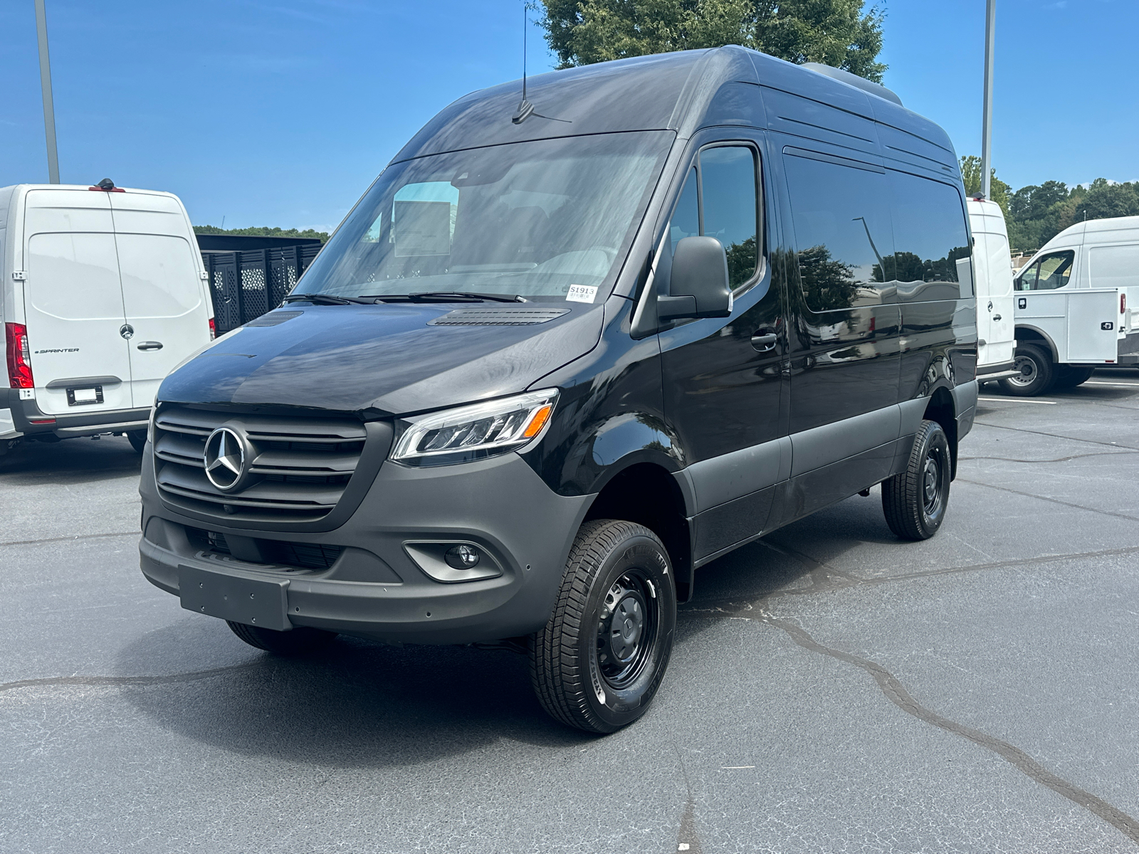 2024 Mercedes-Benz Sprinter 2500 Passenger 144 WB 3