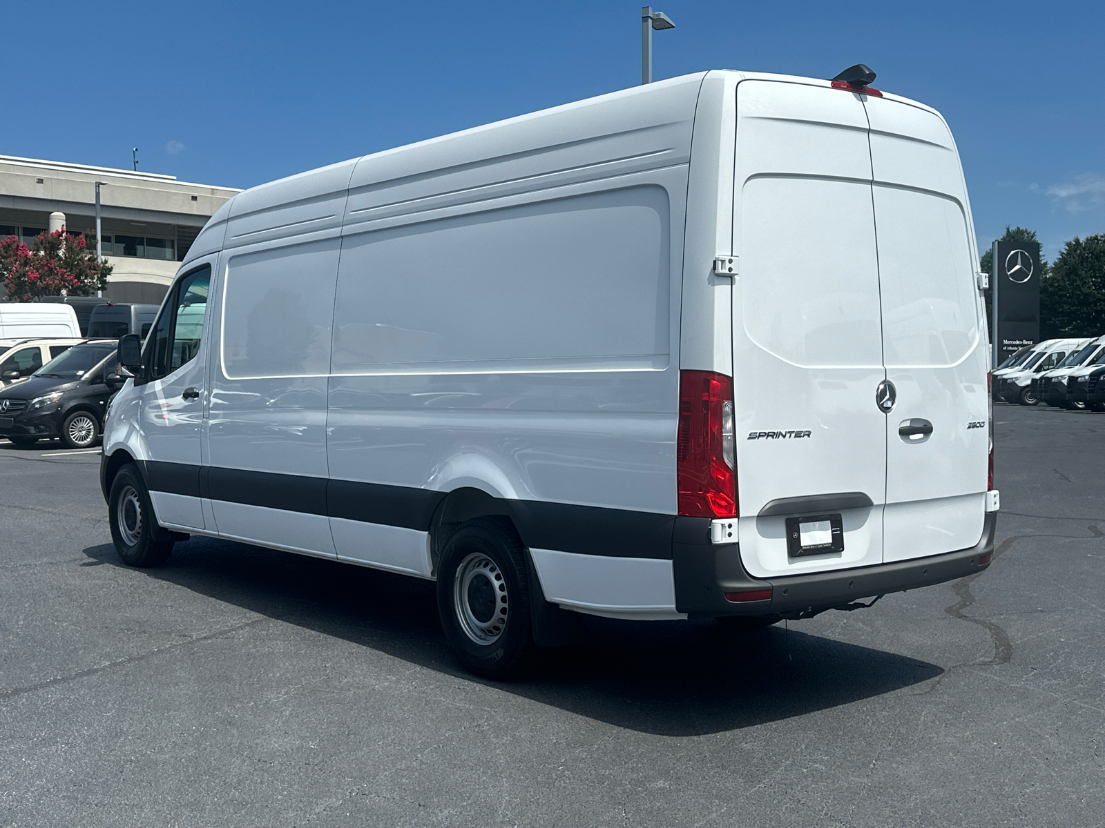 2024 Mercedes-Benz Sprinter 2500 Cargo 170 WB 5