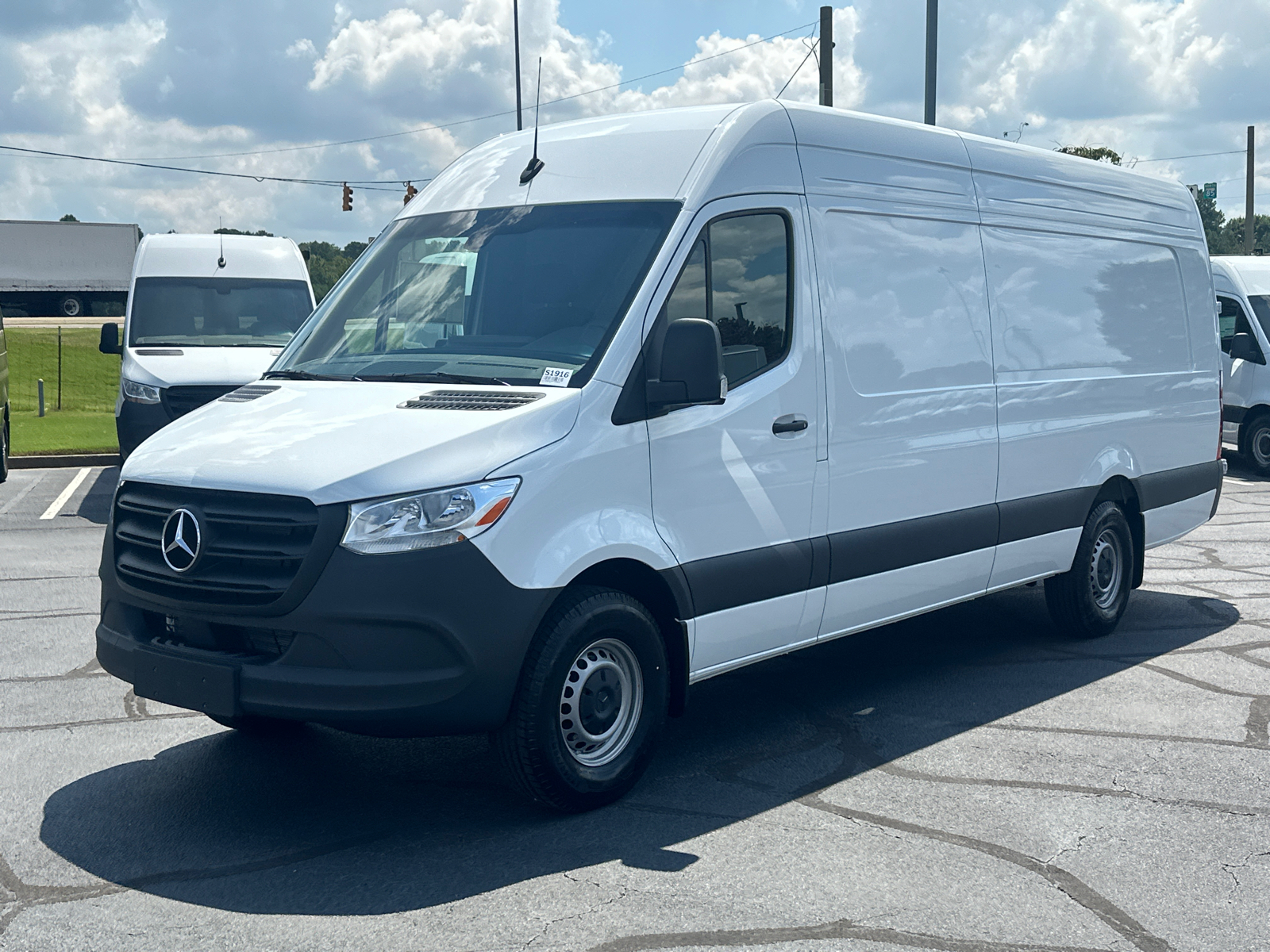 2024 Mercedes-Benz Sprinter 2500 Cargo 170 WB 3