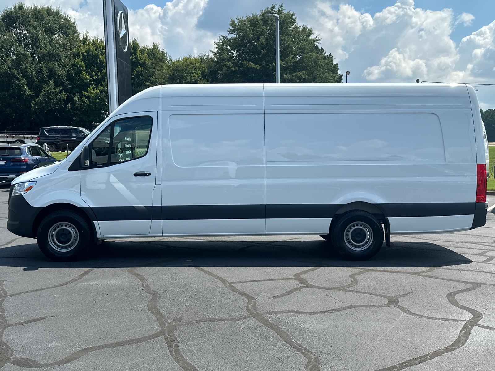 2024 Mercedes-Benz Sprinter 2500 Cargo 170 WB 4