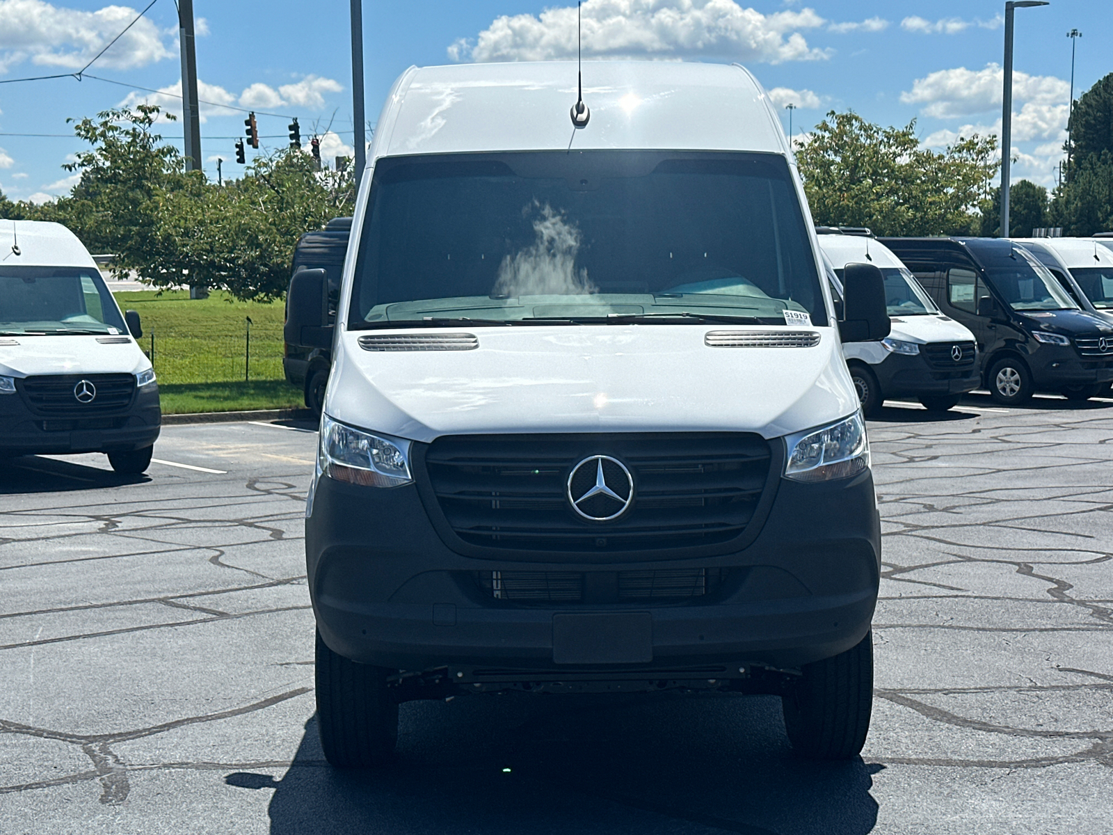 2024 Mercedes-Benz Sprinter 2500 Cargo 170 WB 2