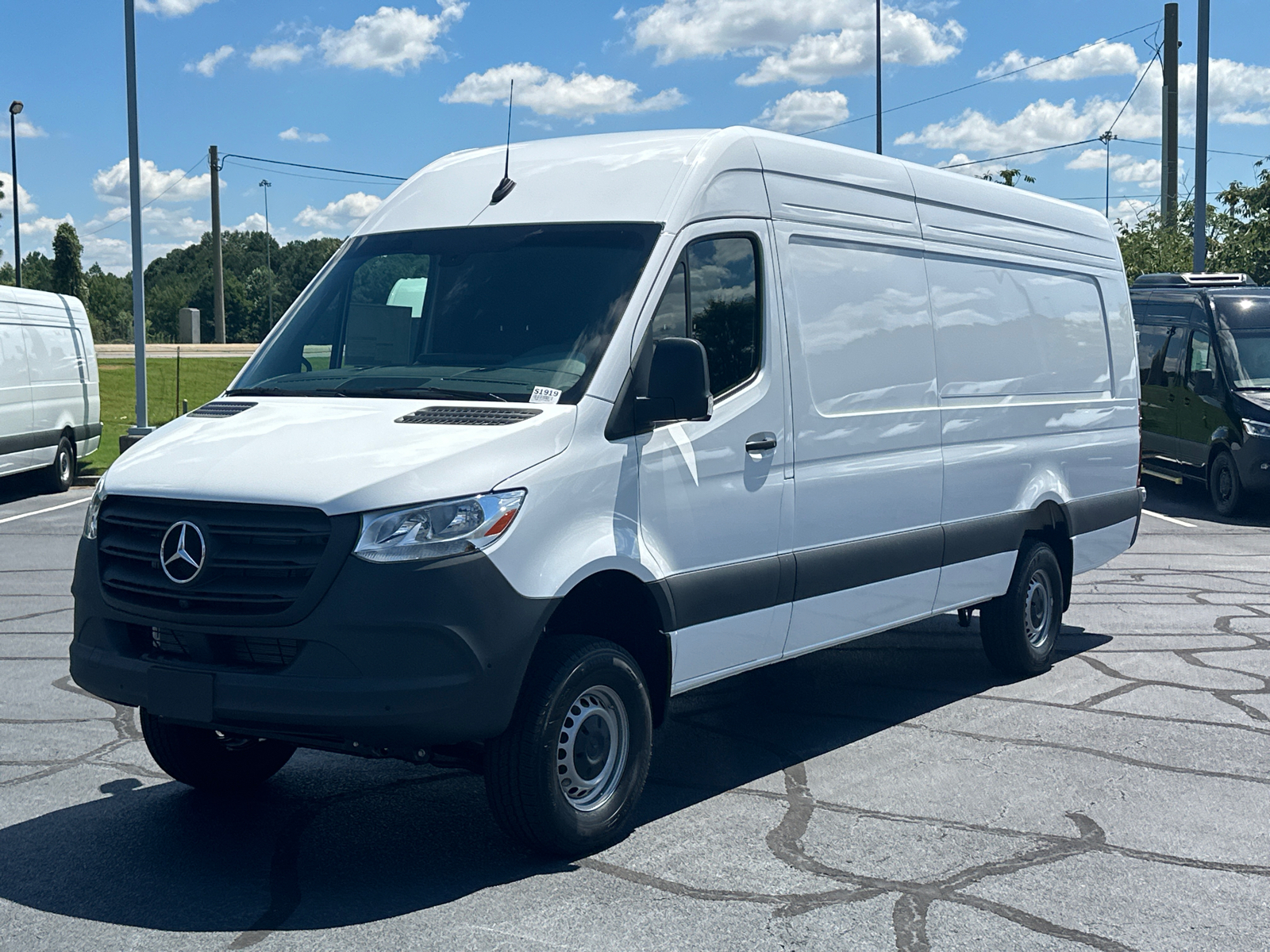 2024 Mercedes-Benz Sprinter 2500 Cargo 170 WB 3