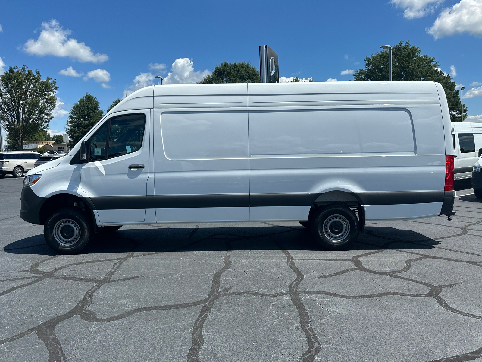 2024 Mercedes-Benz Sprinter 2500 Cargo 170 WB 4