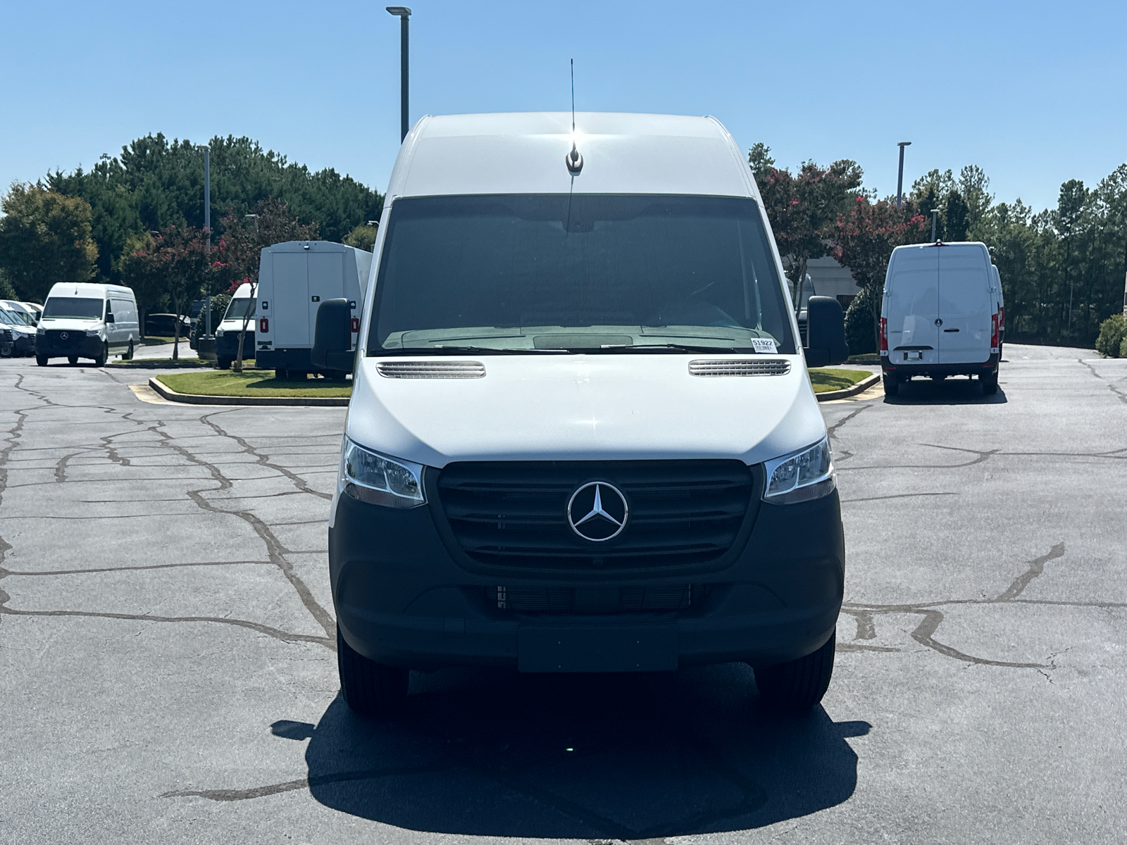 2024 Mercedes-Benz Sprinter 2500 Cargo 170 WB 2