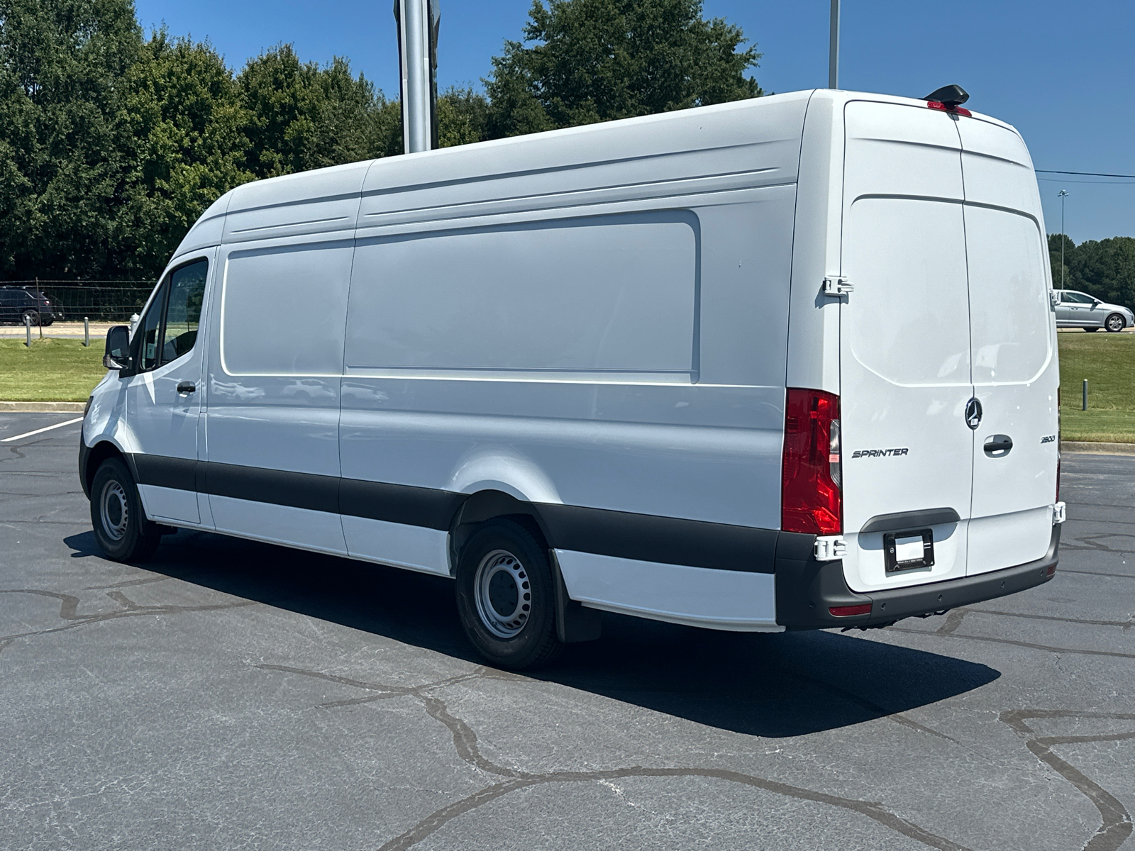 2024 Mercedes-Benz Sprinter 2500 Cargo 170 WB 5