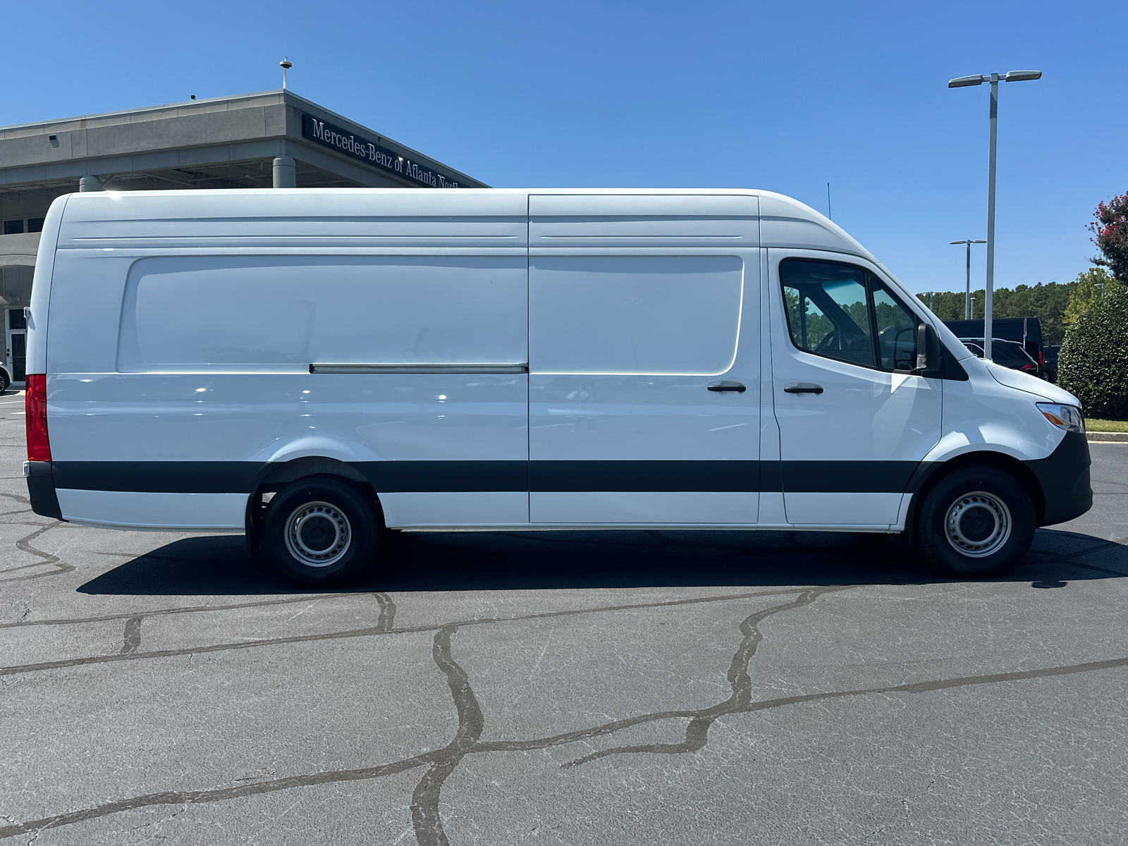 2024 Mercedes-Benz Sprinter 2500 Cargo 170 WB 8