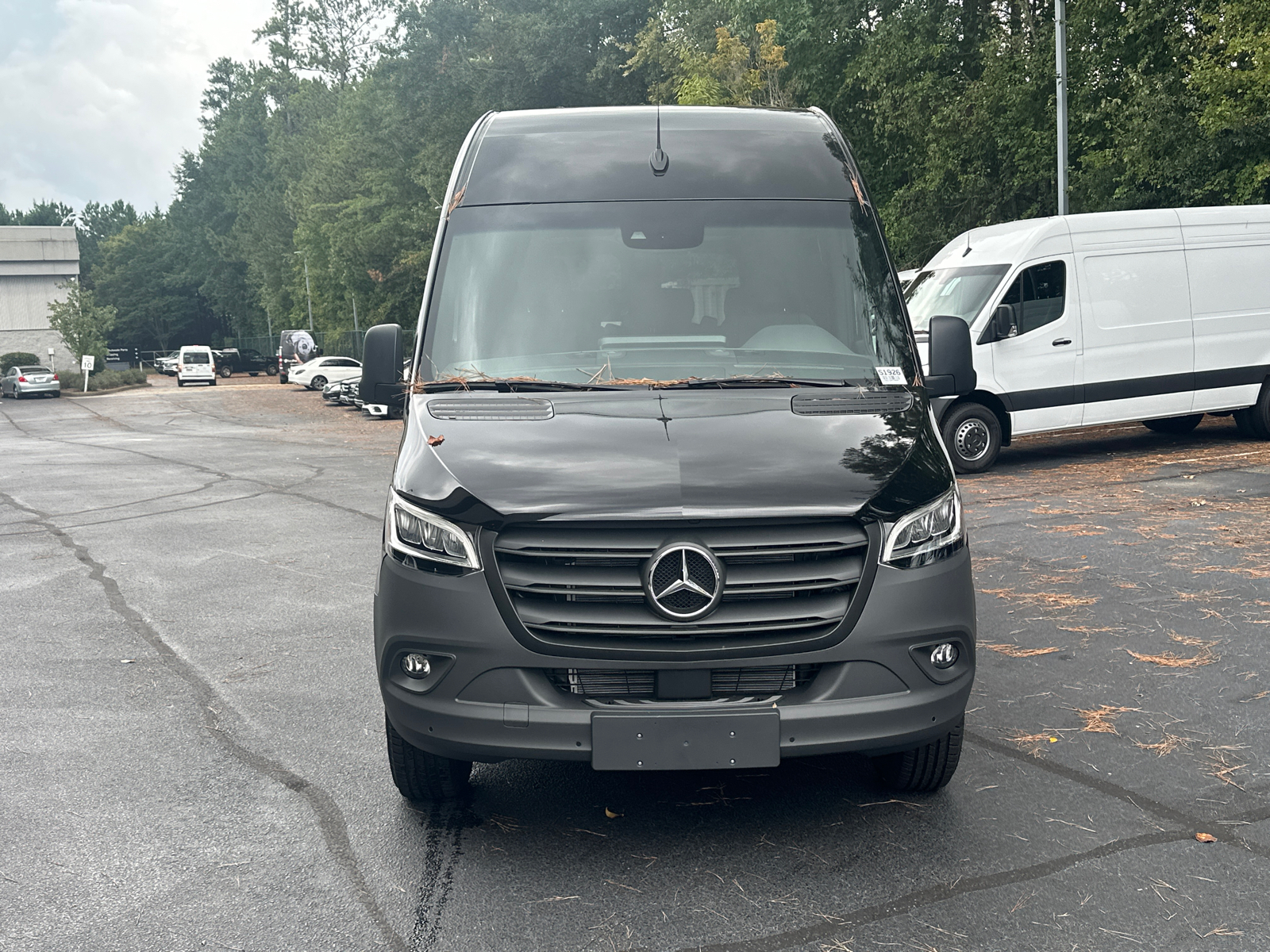 2024 Mercedes-Benz Sprinter 2500 Passenger 144 WB 2