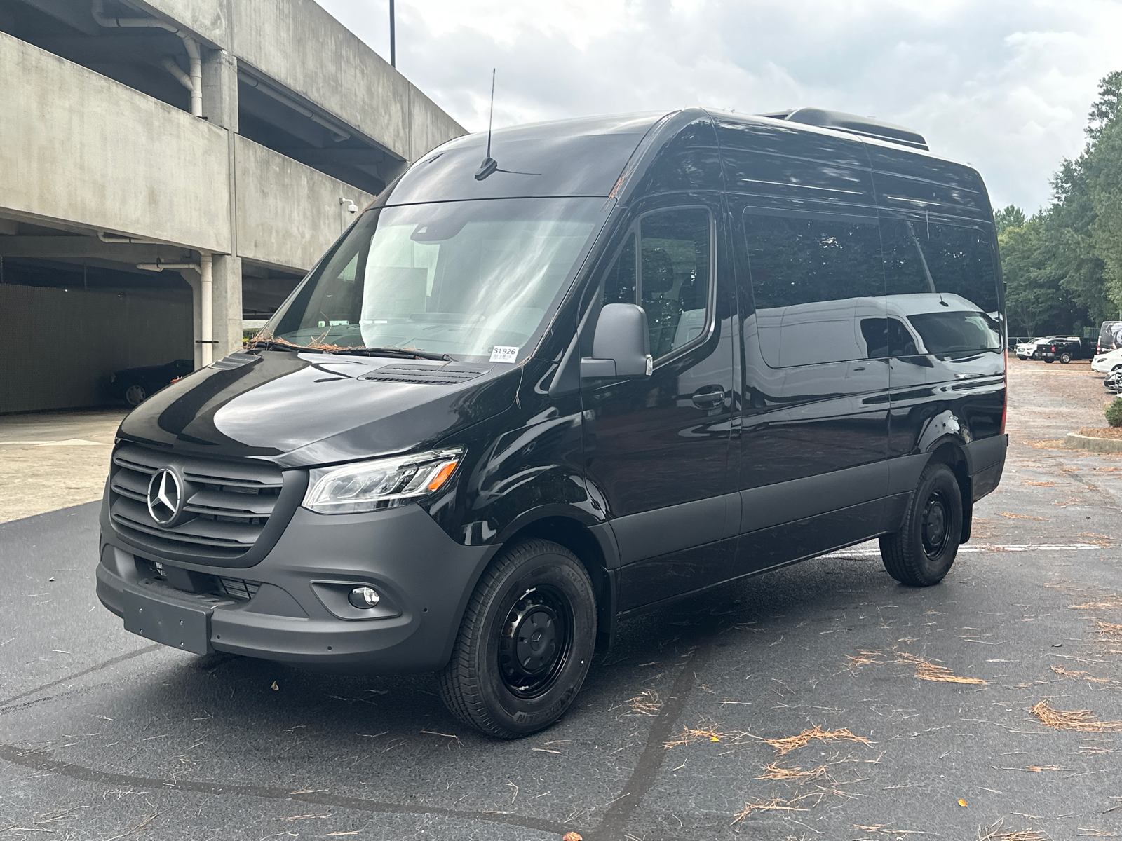 2024 Mercedes-Benz Sprinter 2500 Passenger 144 WB 3