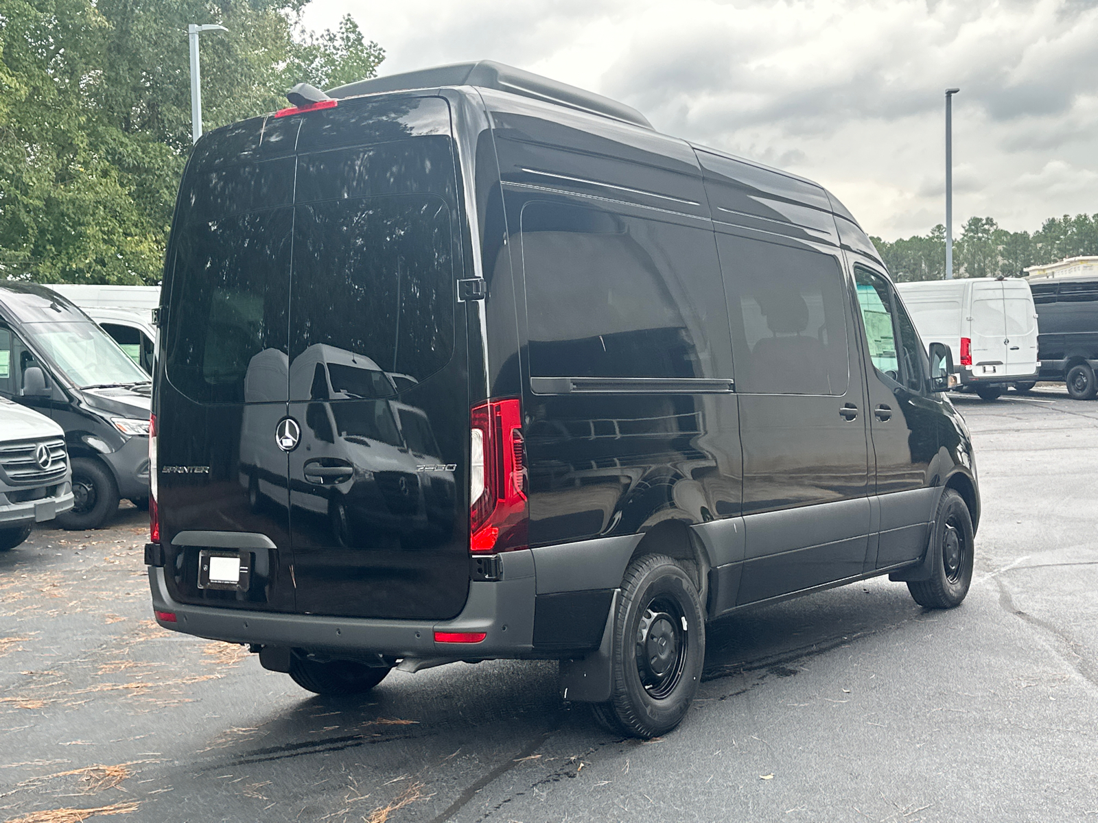 2024 Mercedes-Benz Sprinter 2500 Passenger 144 WB 7