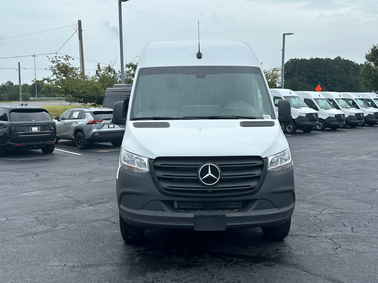 2024 Mercedes-Benz Sprinter 2500 Cargo 144 WB 2