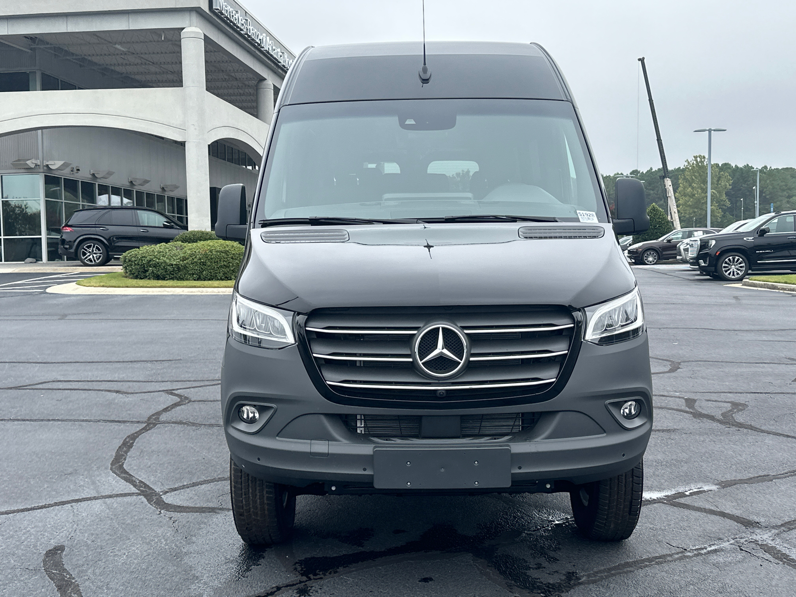 2024 Mercedes-Benz Sprinter 2500 Passenger 144 WB 2