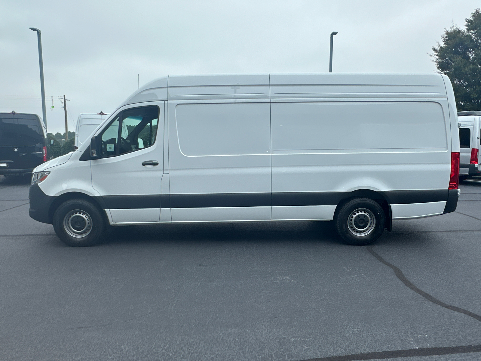 2024 Mercedes-Benz Sprinter 2500 Cargo 170 WB 4