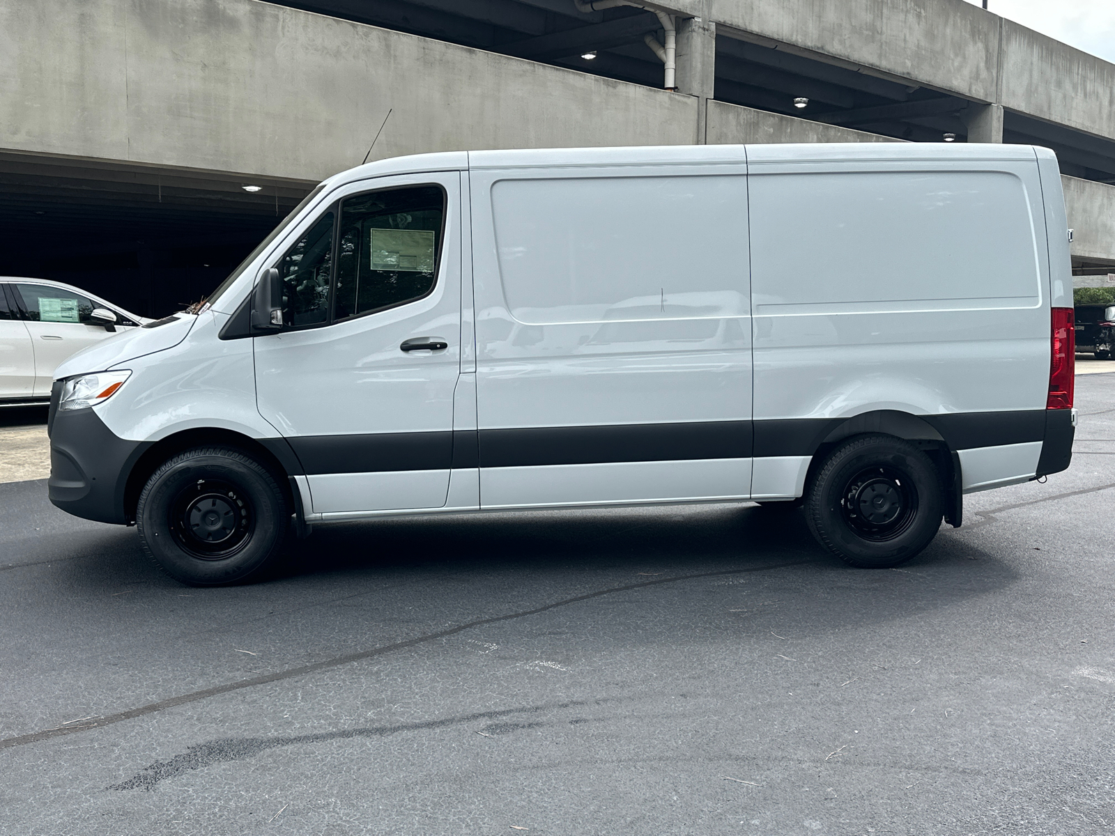 2024 Mercedes-Benz Sprinter 2500 Cargo 144 WB 4