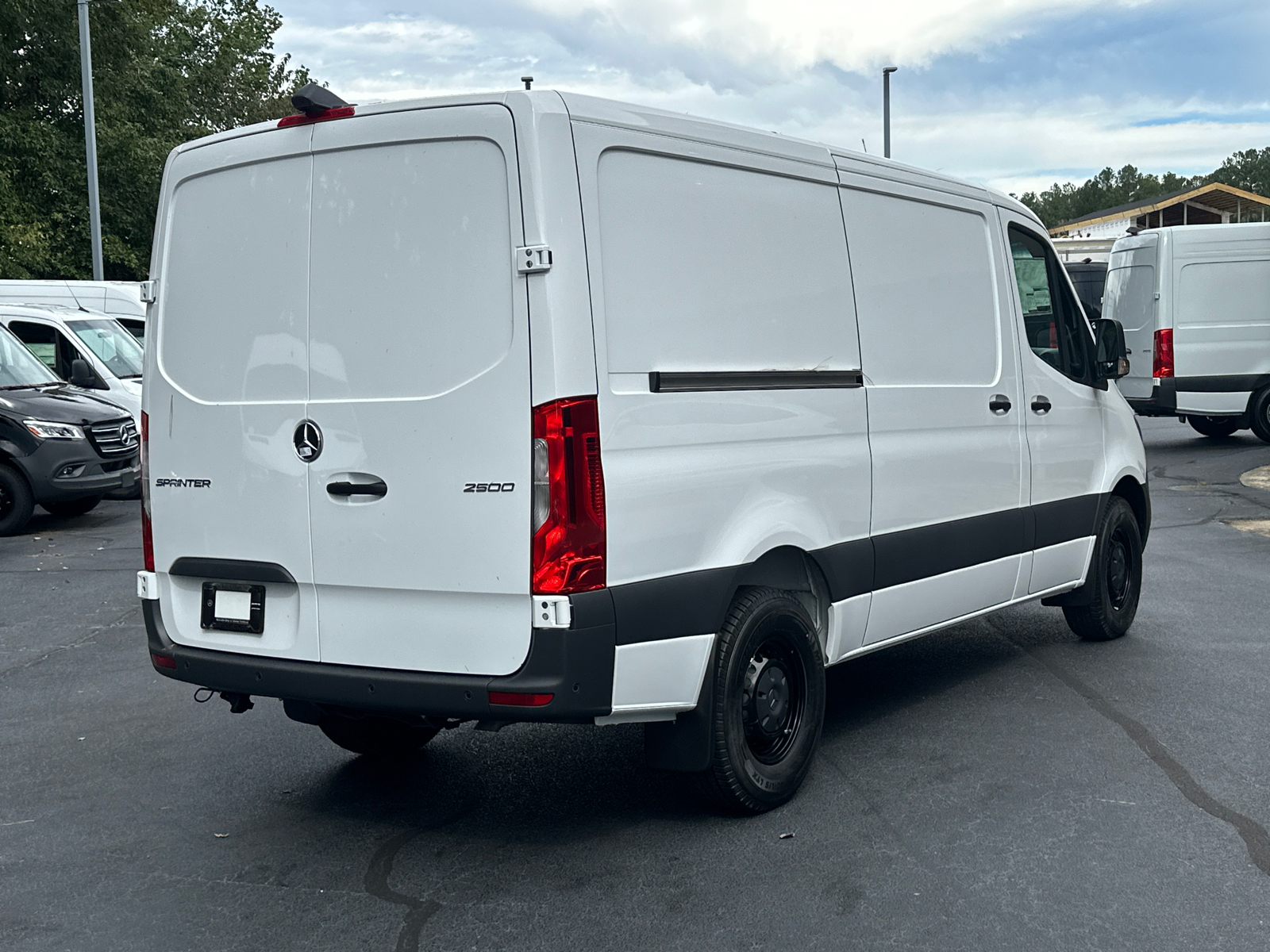 2024 Mercedes-Benz Sprinter 2500 Cargo 144 WB 7