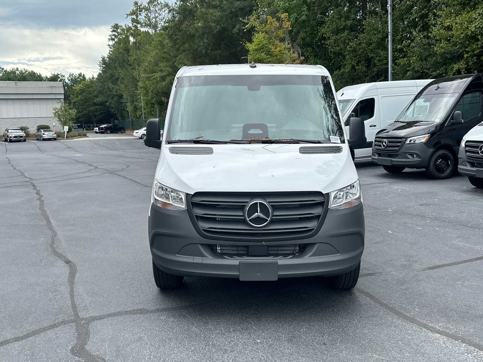 2025 Mercedes-Benz Sprinter 2500 Cargo 144 WB 2