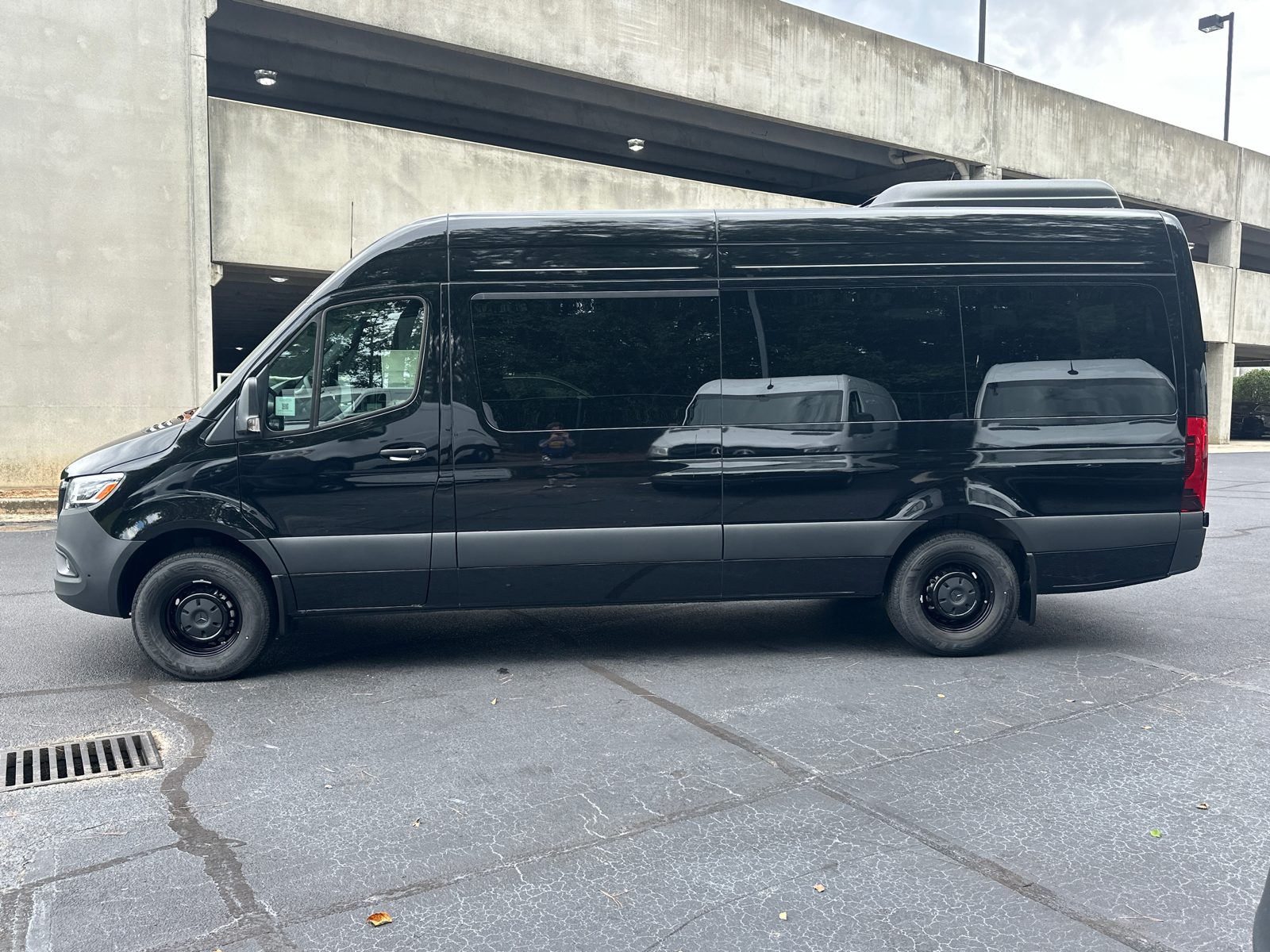 2024 Mercedes-Benz Sprinter 2500 Passenger 170 WB 4