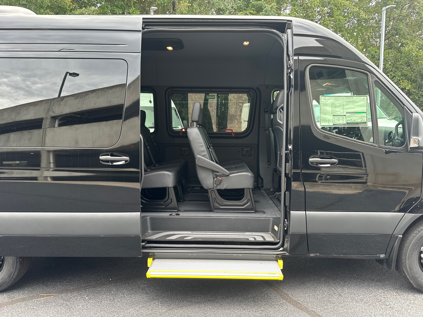 2024 Mercedes-Benz Sprinter 2500 Passenger 170 WB 16