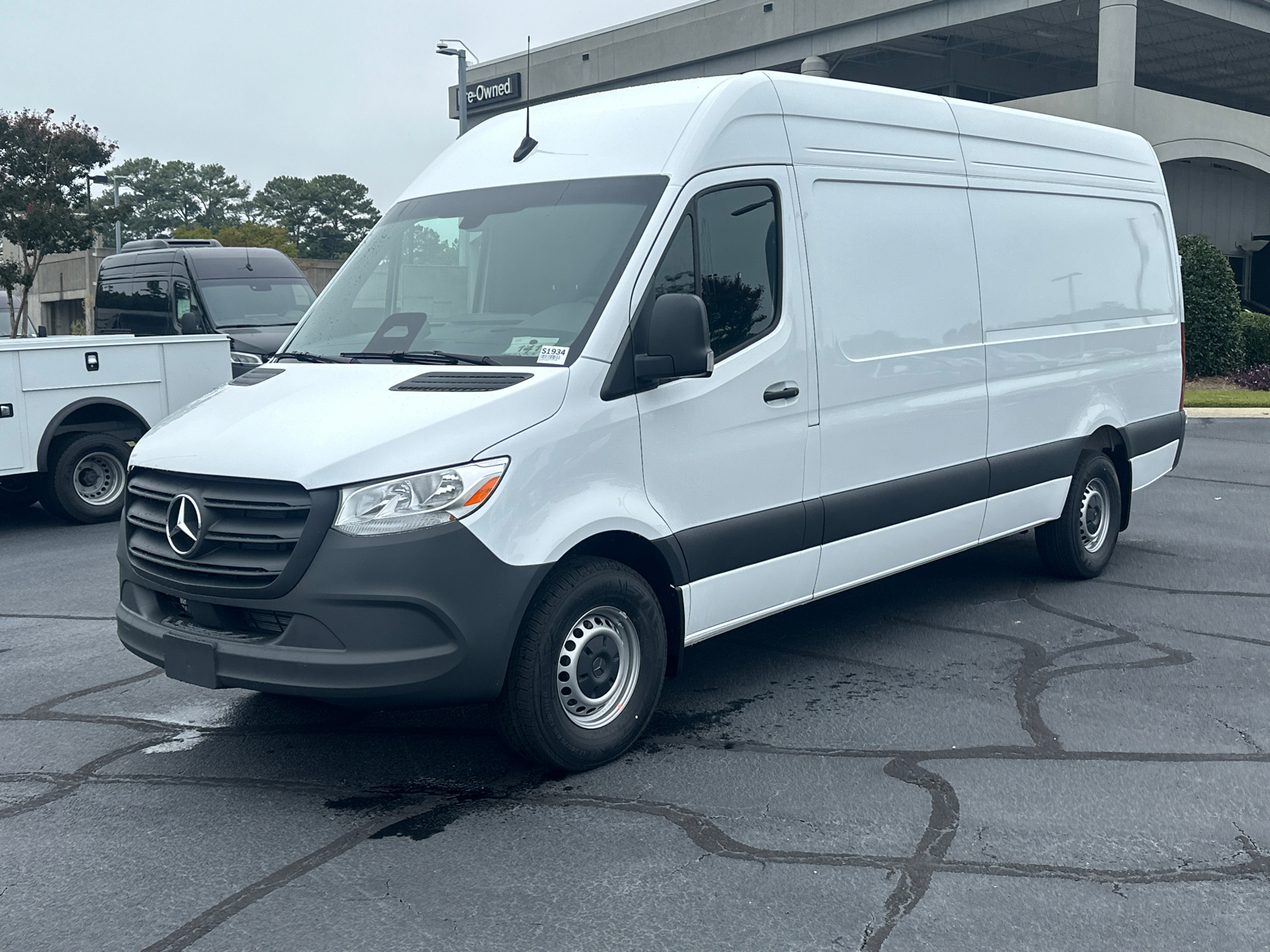 2025 Mercedes-Benz Sprinter 2500 Cargo 170 WB 3