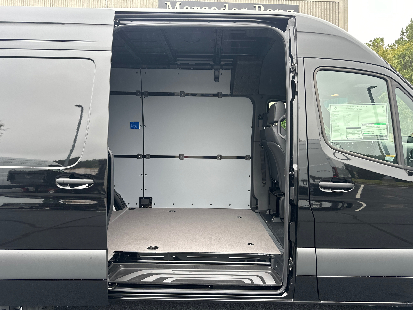 2025 Mercedes-Benz Sprinter 2500 Cargo 144 WB 16