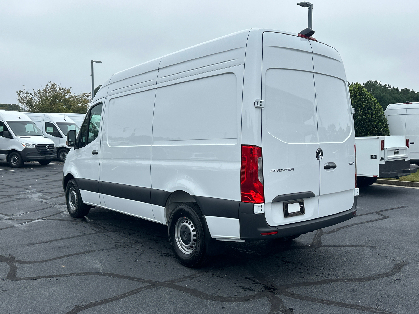 2025 Mercedes-Benz Sprinter 2500 Cargo 144 WB 5