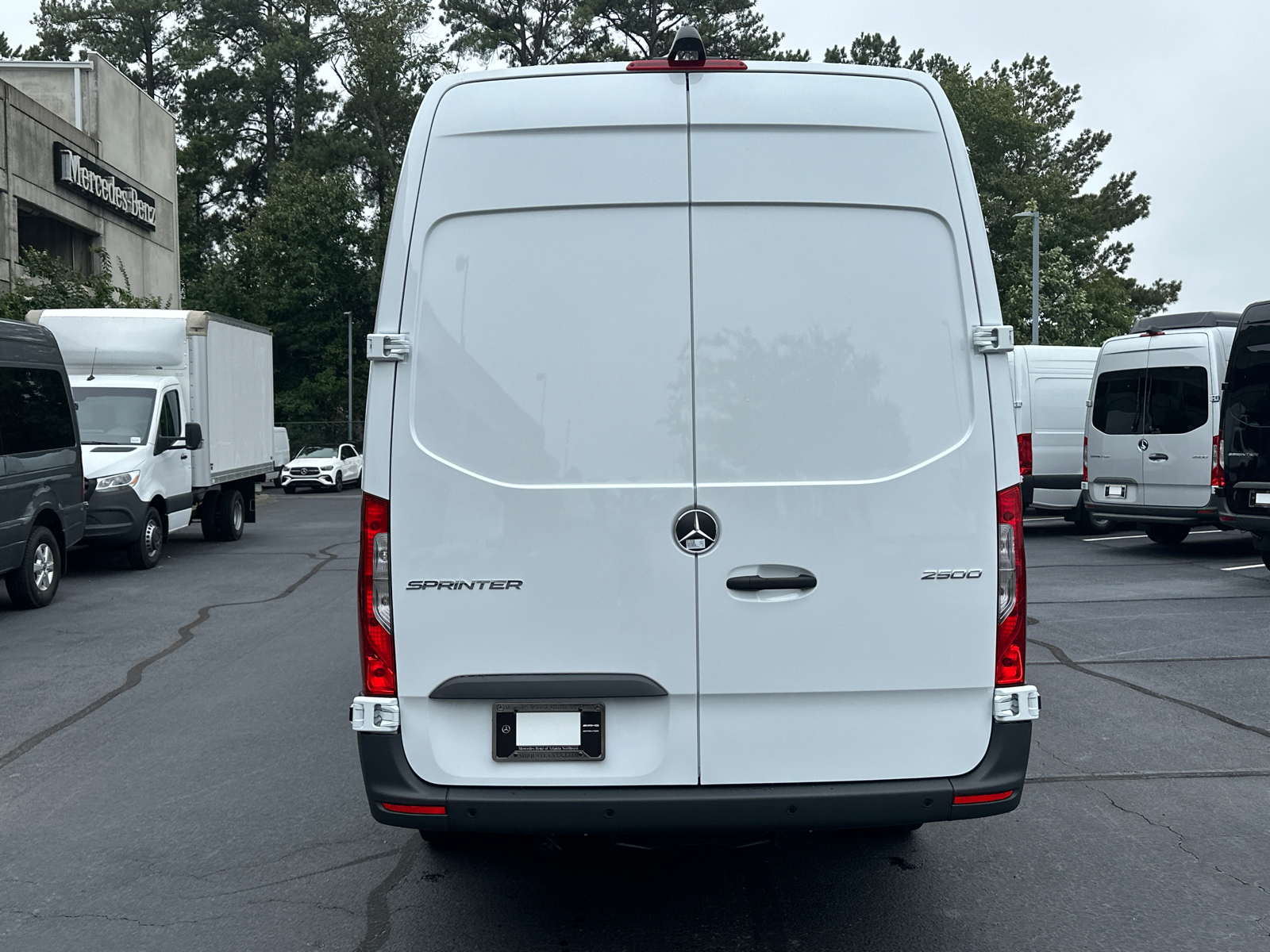 2025 Mercedes-Benz Sprinter 2500 Cargo 170 WB 6