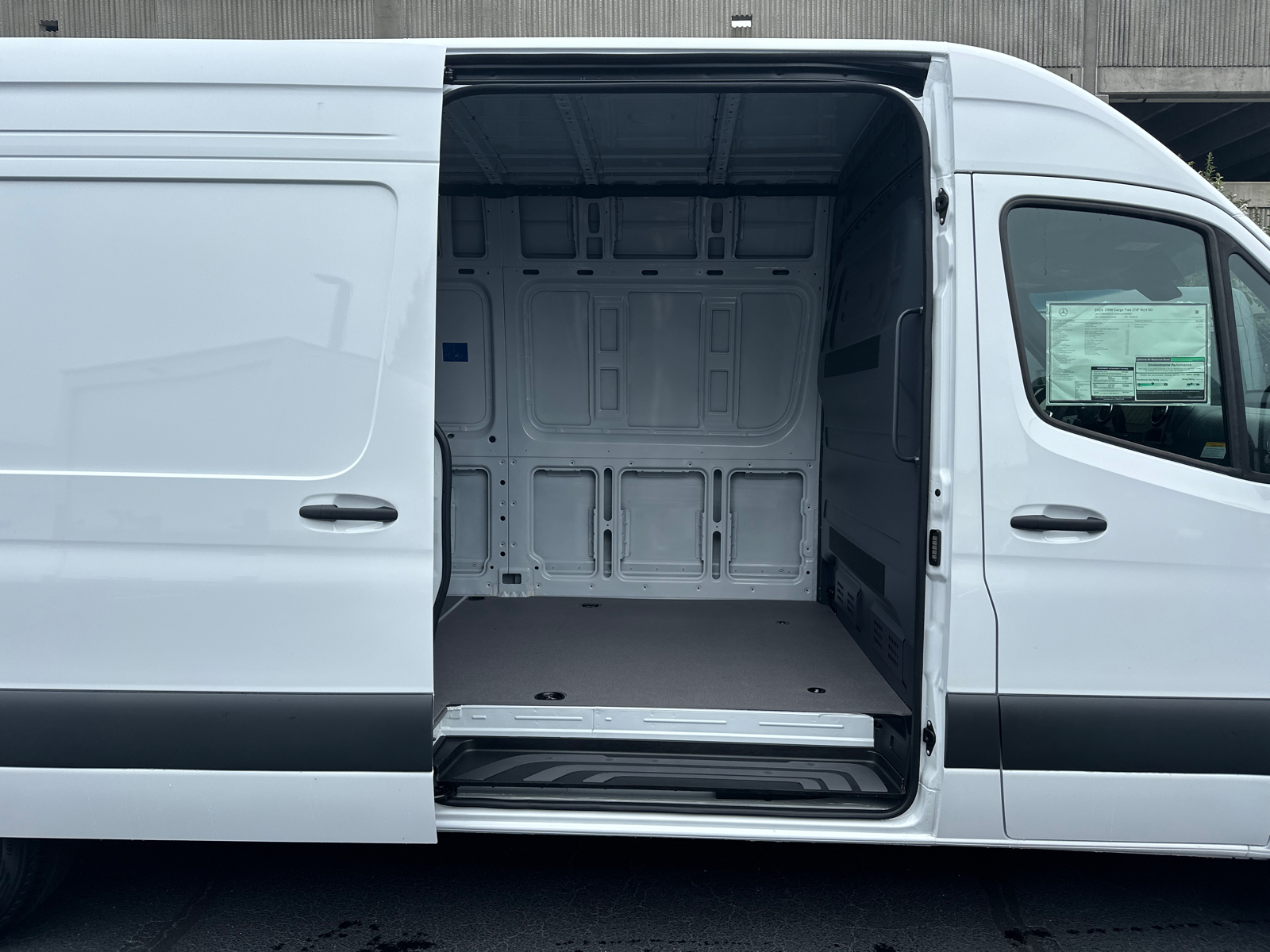 2025 Mercedes-Benz Sprinter 2500 Cargo 170 WB 16