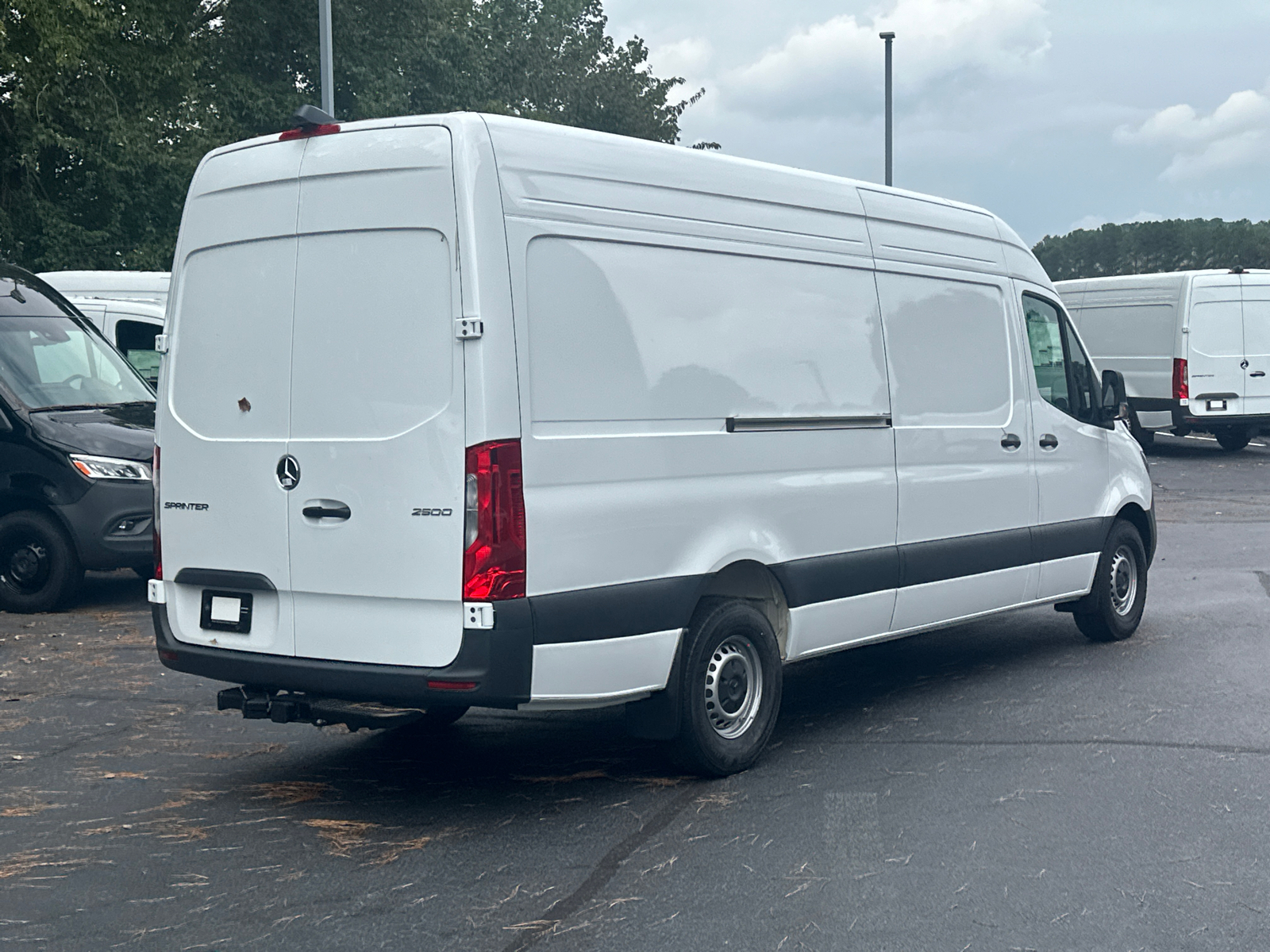 2025 Mercedes-Benz Sprinter 2500 Cargo 170 WB 5