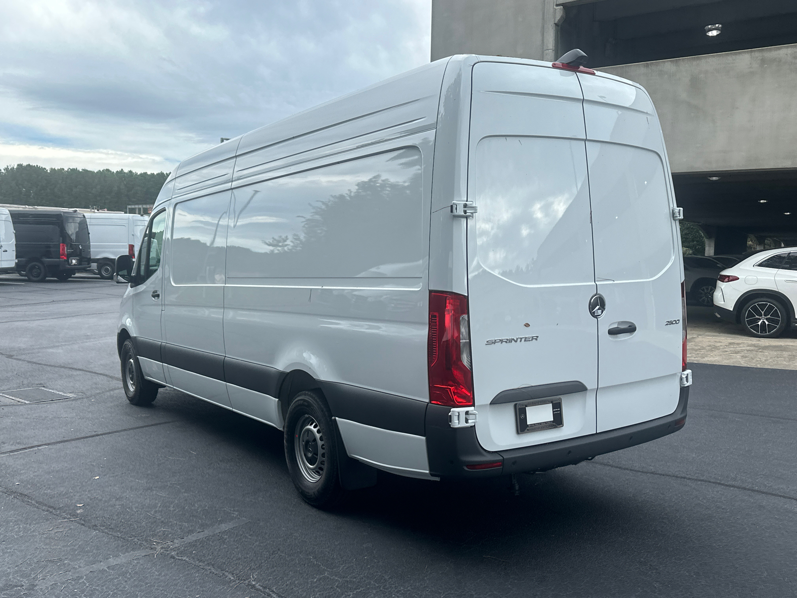 2025 Mercedes-Benz Sprinter 2500 Cargo 170 WB 5