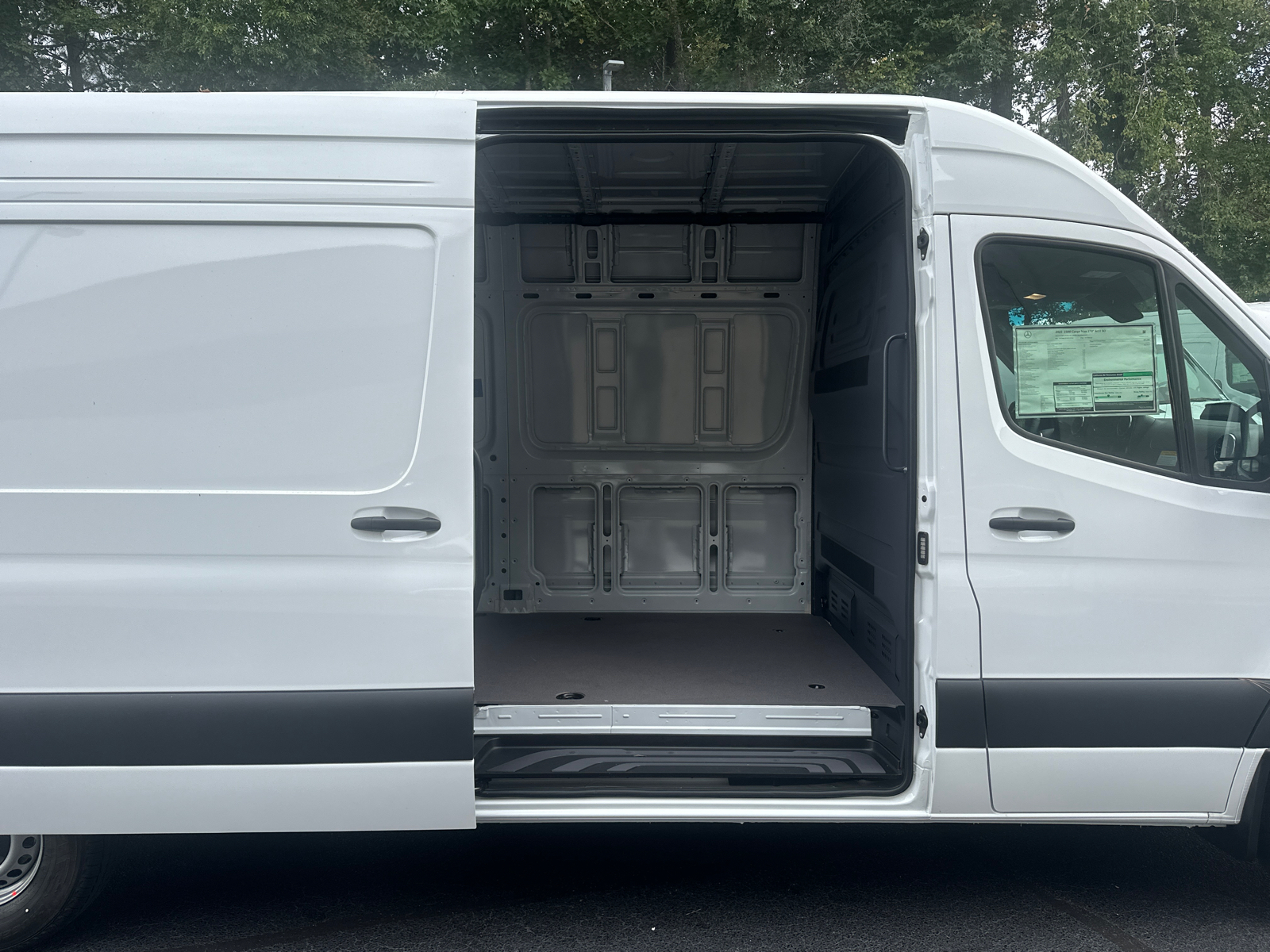 2025 Mercedes-Benz Sprinter 2500 Cargo 170 WB 16