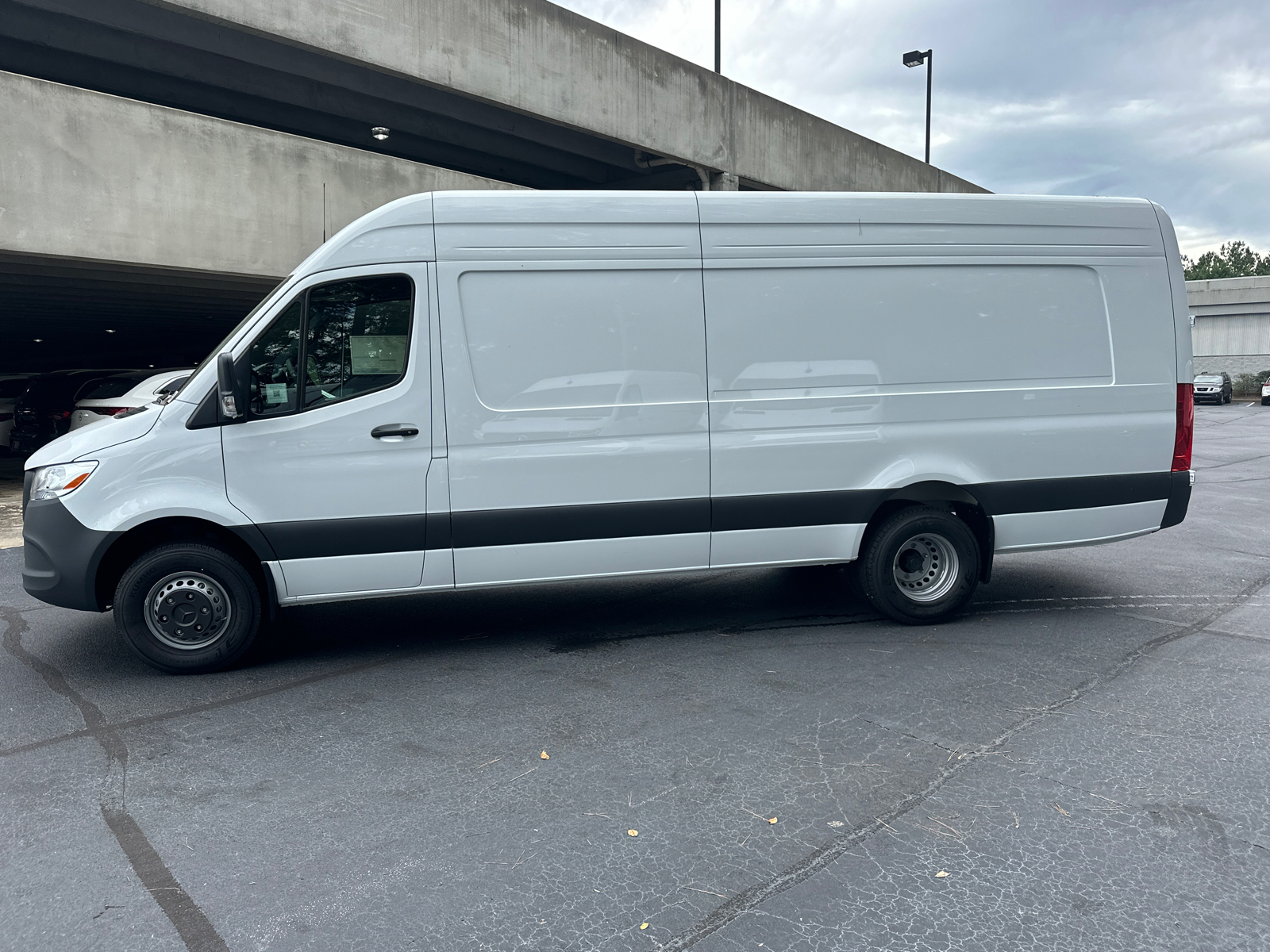 2025 Mercedes-Benz Sprinter 3500 Cargo 170 WB 4