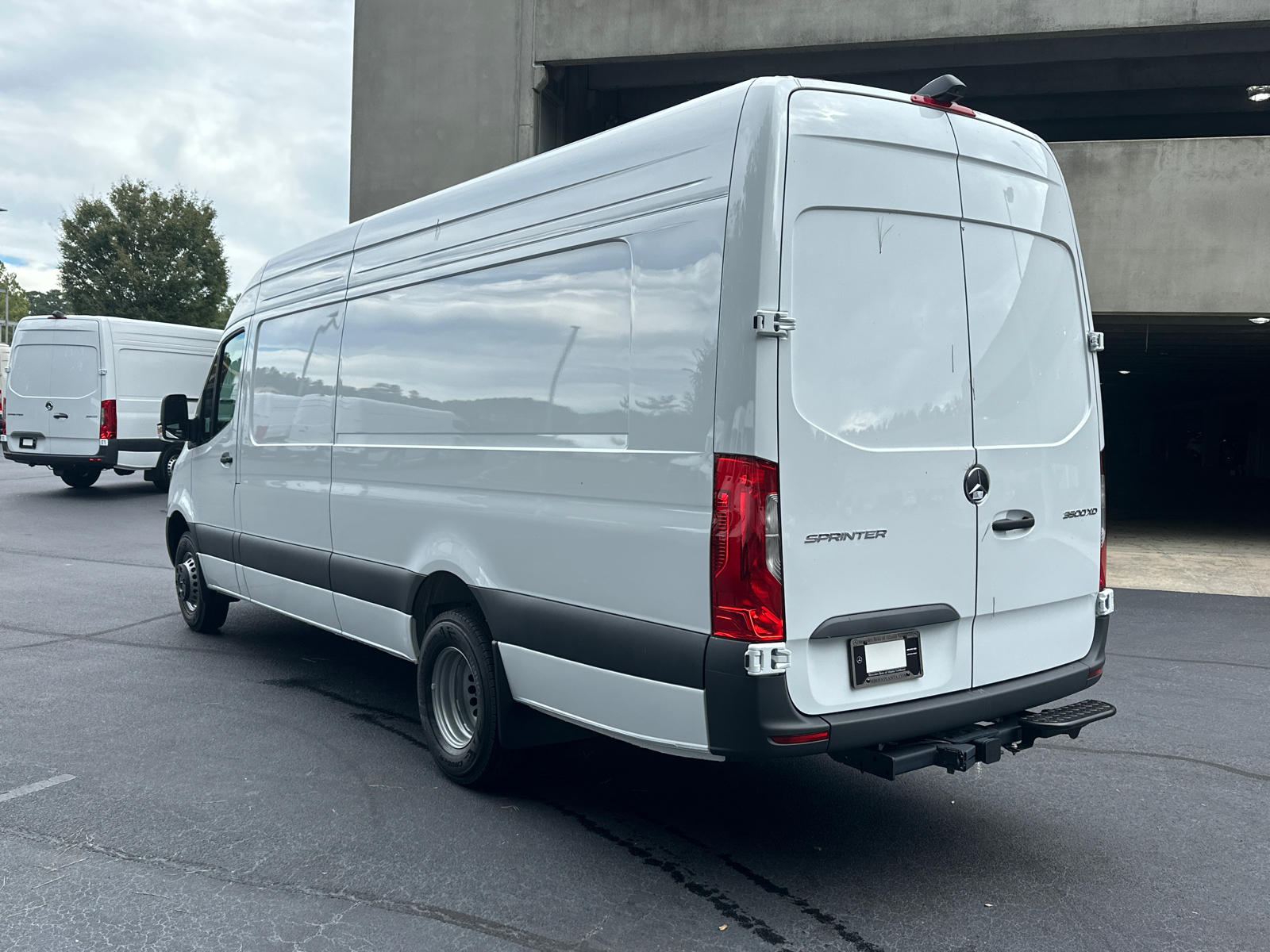 2025 Mercedes-Benz Sprinter 3500 Cargo 170 WB 5