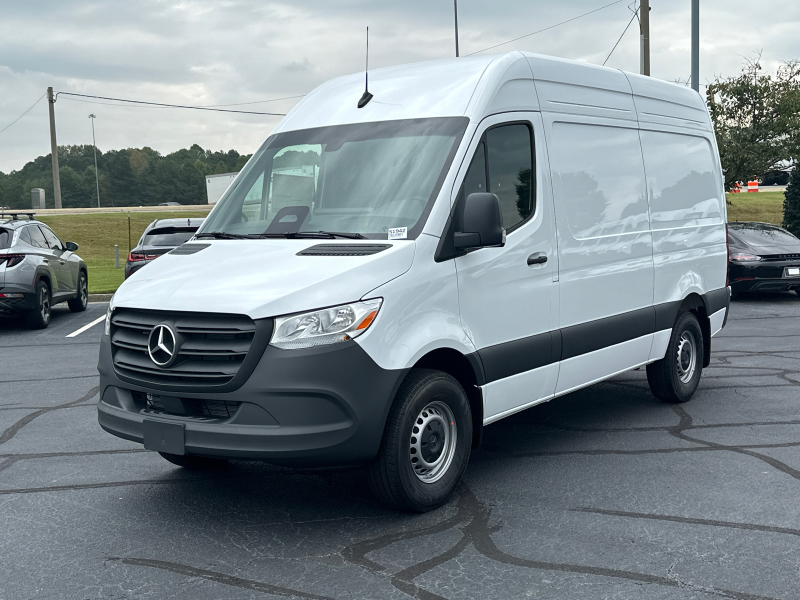 2025 Mercedes-Benz Sprinter 2500 Cargo 144 WB 3