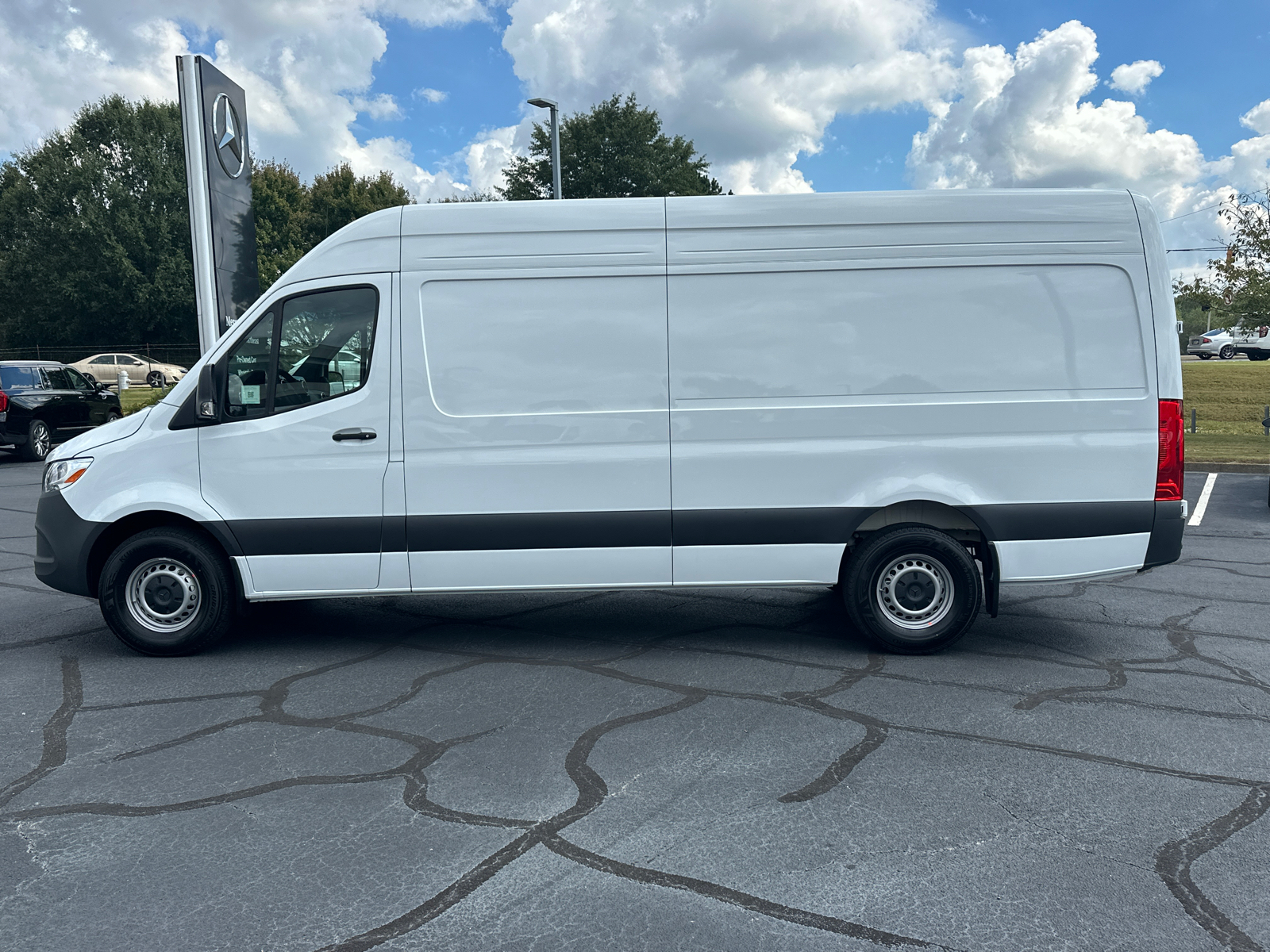 2025 Mercedes-Benz Sprinter 2500 Cargo 170 WB 4