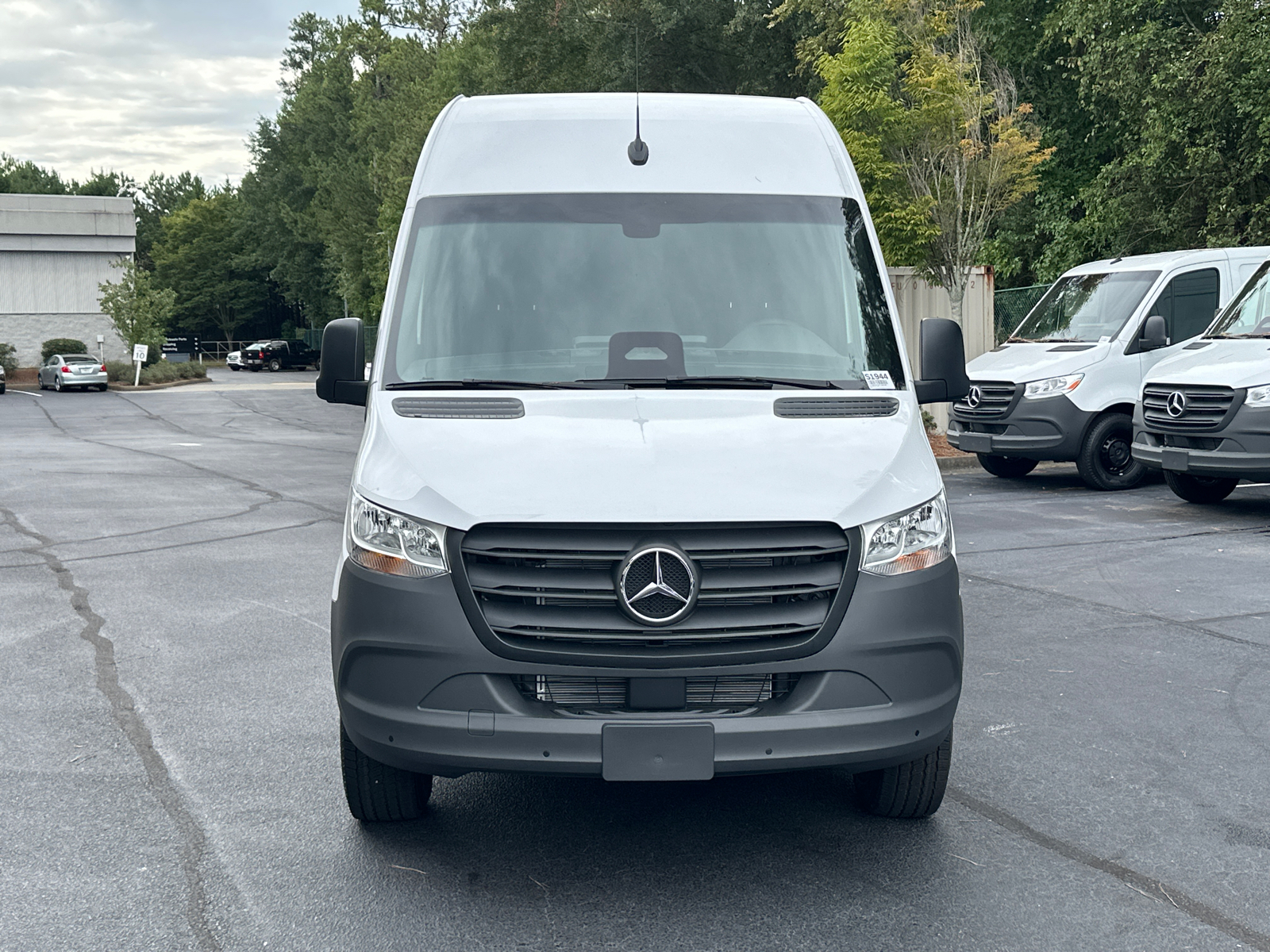 2025 Mercedes-Benz Sprinter 2500 Cargo 170 WB 2