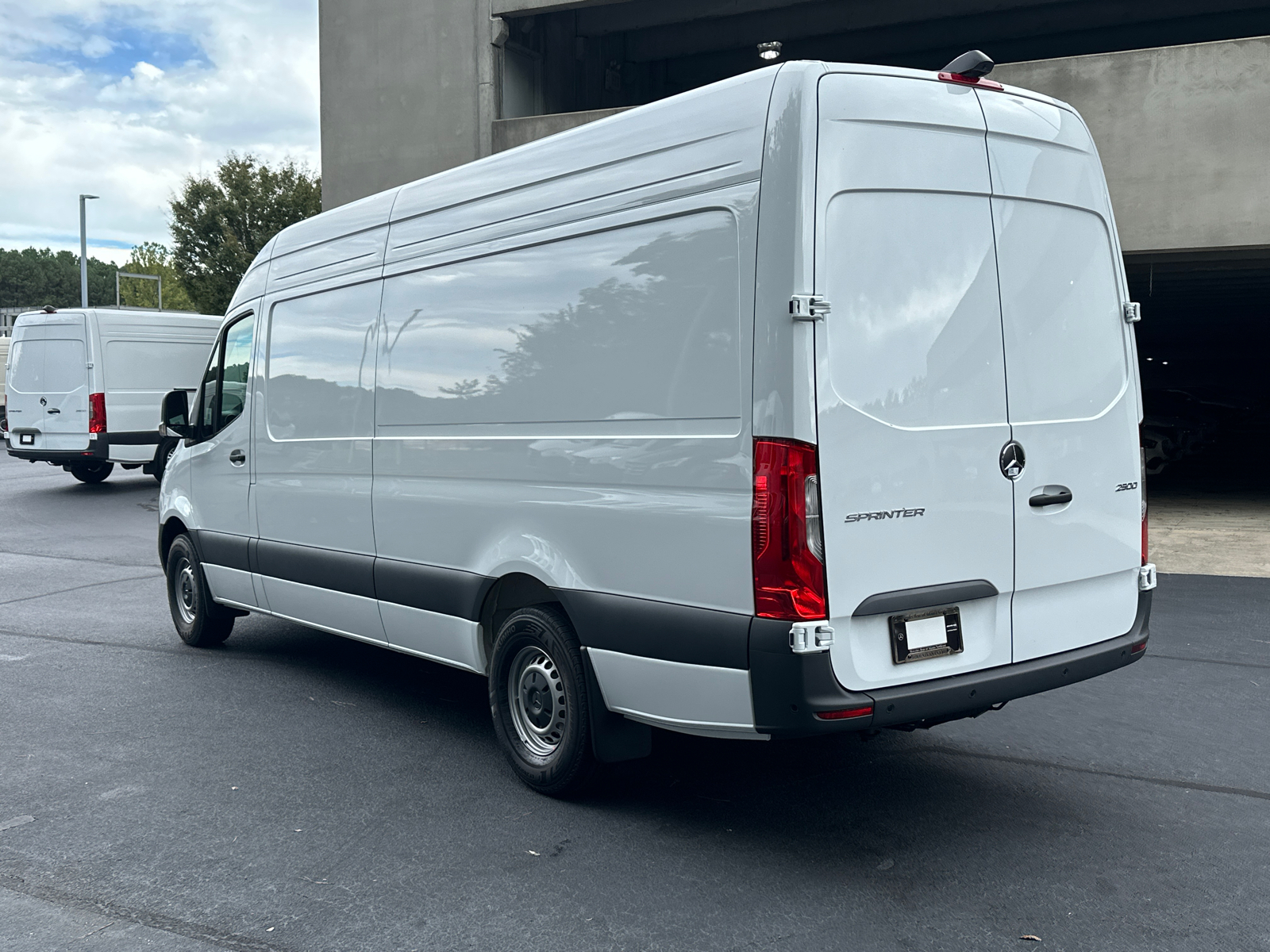 2025 Mercedes-Benz Sprinter 2500 Cargo 170 WB 5