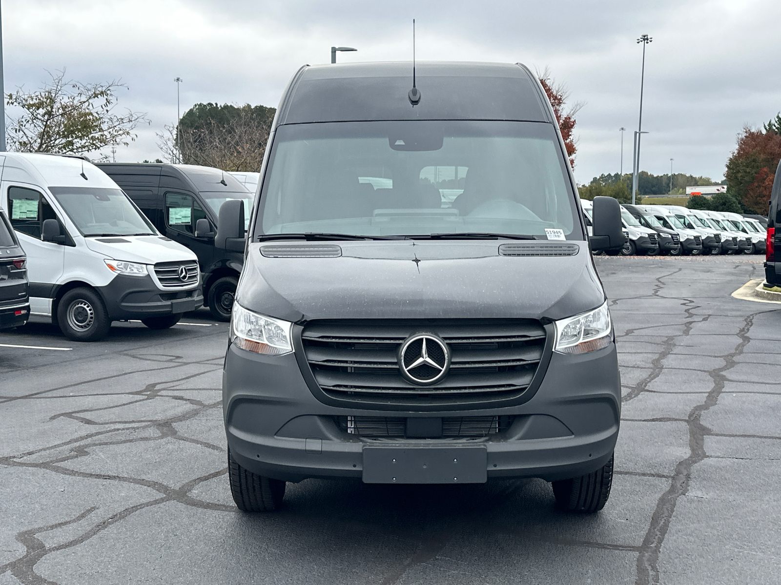 2024 Mercedes-Benz Sprinter 2500 Passenger 144 WB 2