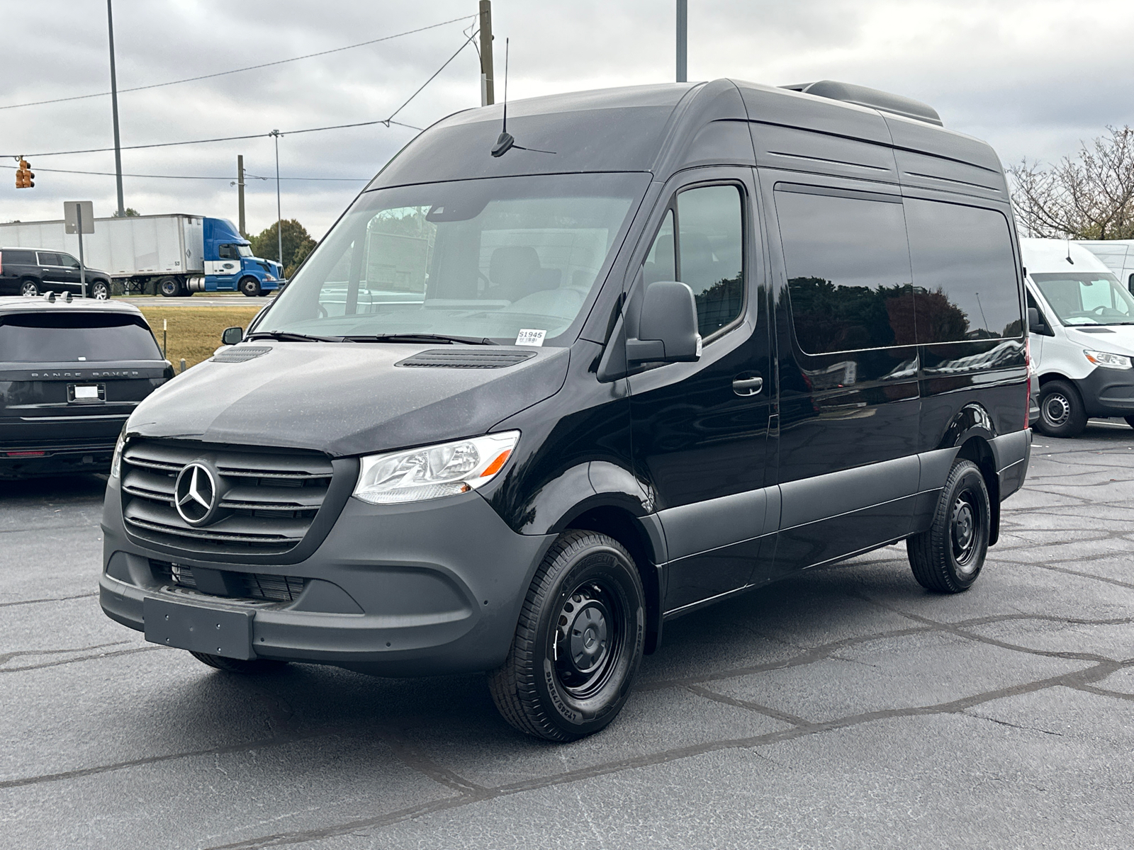 2024 Mercedes-Benz Sprinter 2500 Passenger 144 WB 3