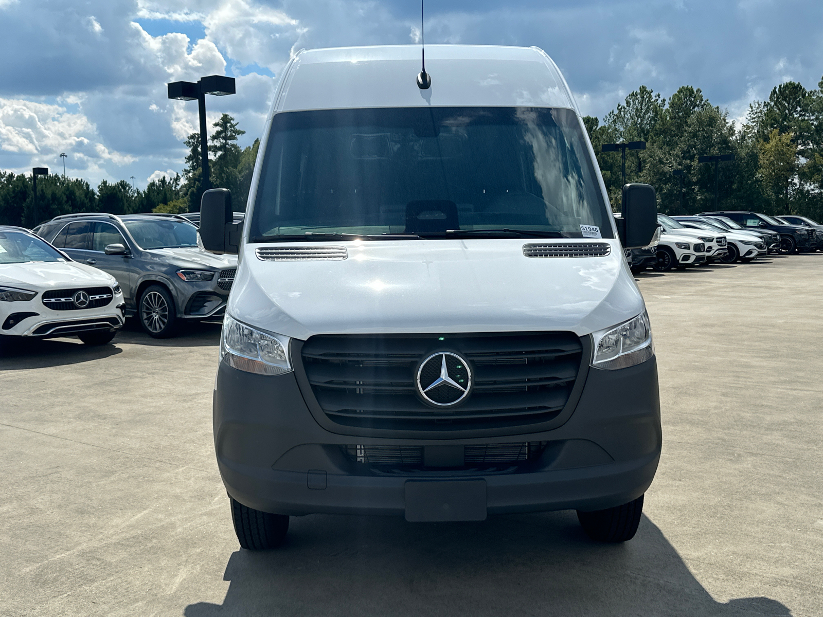 2025 Mercedes-Benz Sprinter 3500 Cargo 170 WB 2